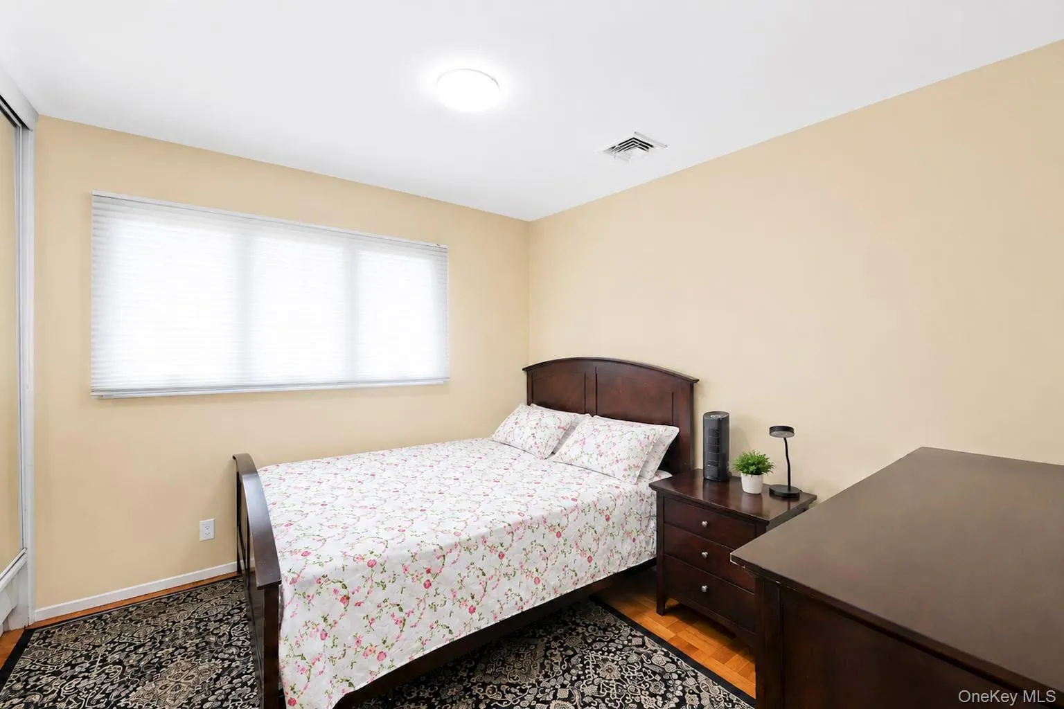 7 Primrose Avenue, Oyster Bay, NY, 3 Bedrooms Bedrooms, 10 Rooms Rooms,2 BathroomsBathrooms,Residential,For Rent,Primrose,0,1038529 7 Primrose Avenue, Oyster Bay, NY, 3 Bedrooms Bedrooms, 10 Rooms Rooms,2 BathroomsBathrooms,Residential,For Rent,Primrose,0,1038529