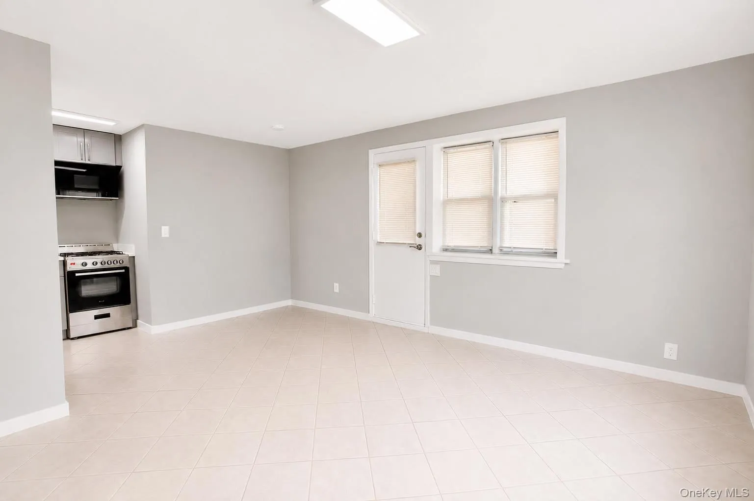 248 Broadway, Long Beach, NY, 1 Bedroom Bedrooms, 4 Rooms Rooms,1 BathroomBathrooms,Residential Lease,For Rent,Broadway,0,1038534 248 Broadway, Long Beach, NY, 1 Bedroom Bedrooms, 4 Rooms Rooms,1 BathroomBathrooms,Residential Lease,For Rent,Broadway,0,1038534