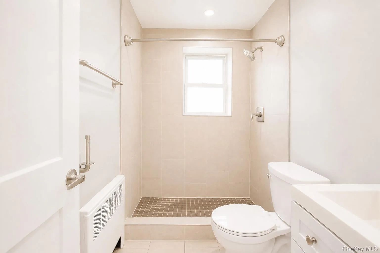 248 Broadway, Long Beach, NY, 1 Bedroom Bedrooms, 4 Rooms Rooms,1 BathroomBathrooms,Residential Lease,For Rent,Broadway,0,1038534 248 Broadway, Long Beach, NY, 1 Bedroom Bedrooms, 4 Rooms Rooms,1 BathroomBathrooms,Residential Lease,For Rent,Broadway,0,1038534