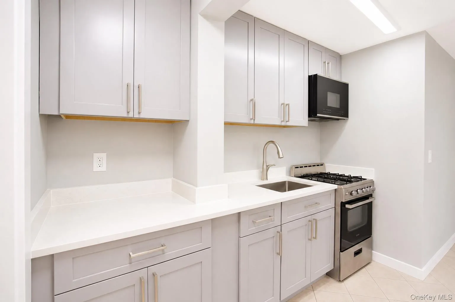 248 Broadway, Long Beach, NY, 1 Bedroom Bedrooms, 4 Rooms Rooms,1 BathroomBathrooms,Residential Lease,For Rent,Broadway,0,1038534 248 Broadway, Long Beach, NY, 1 Bedroom Bedrooms, 4 Rooms Rooms,1 BathroomBathrooms,Residential Lease,For Rent,Broadway,0,1038534