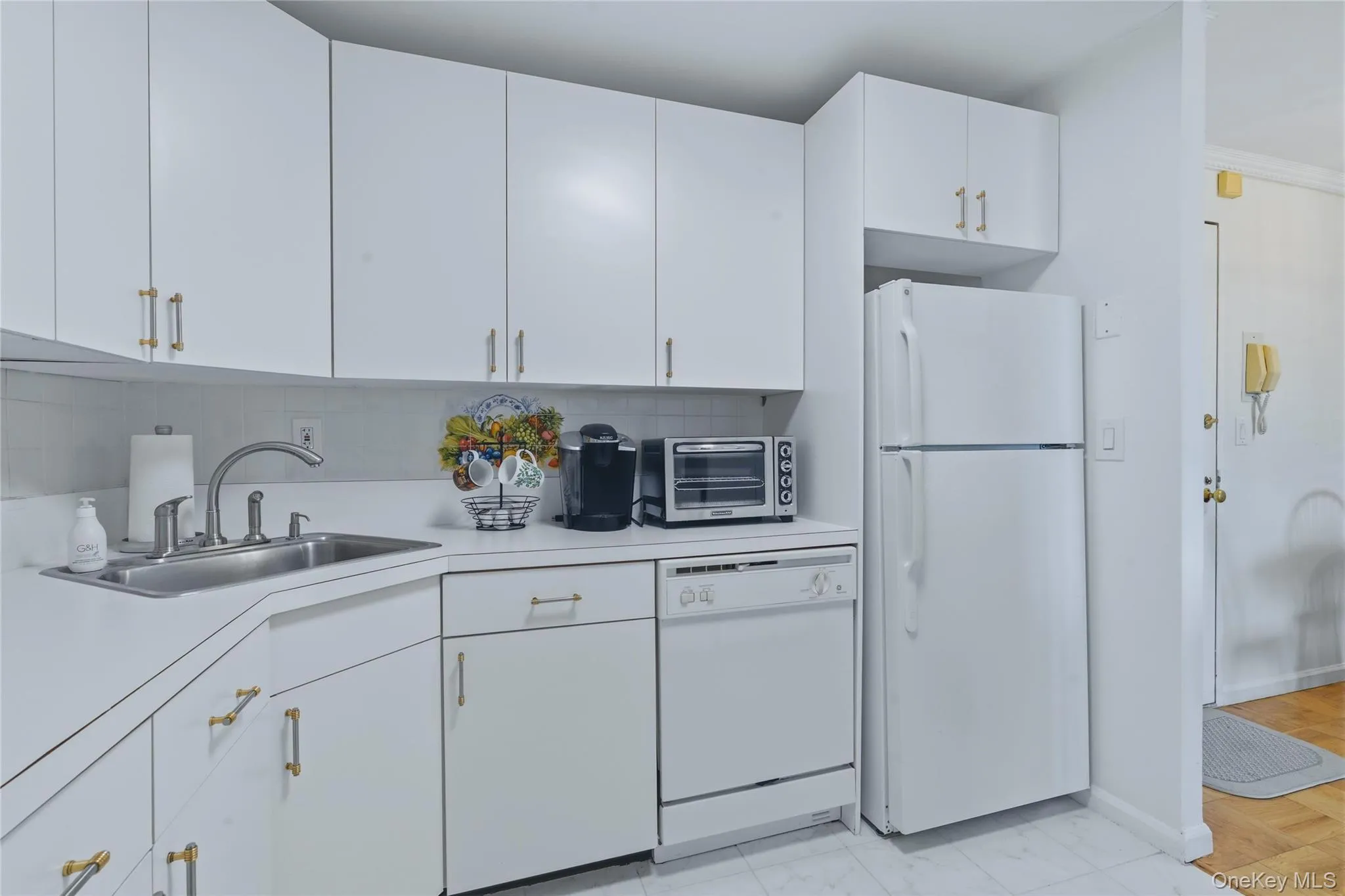 25 Franklin Avenue, White Plains, NY, 1 Bedroom Bedrooms, 3 Rooms Rooms,1 BathroomBathrooms,Residential,For Rent,Franklin,0,1038535 25 Franklin Avenue, White Plains, NY, 1 Bedroom Bedrooms, 3 Rooms Rooms,1 BathroomBathrooms,Residential,For Rent,Franklin,0,1038535