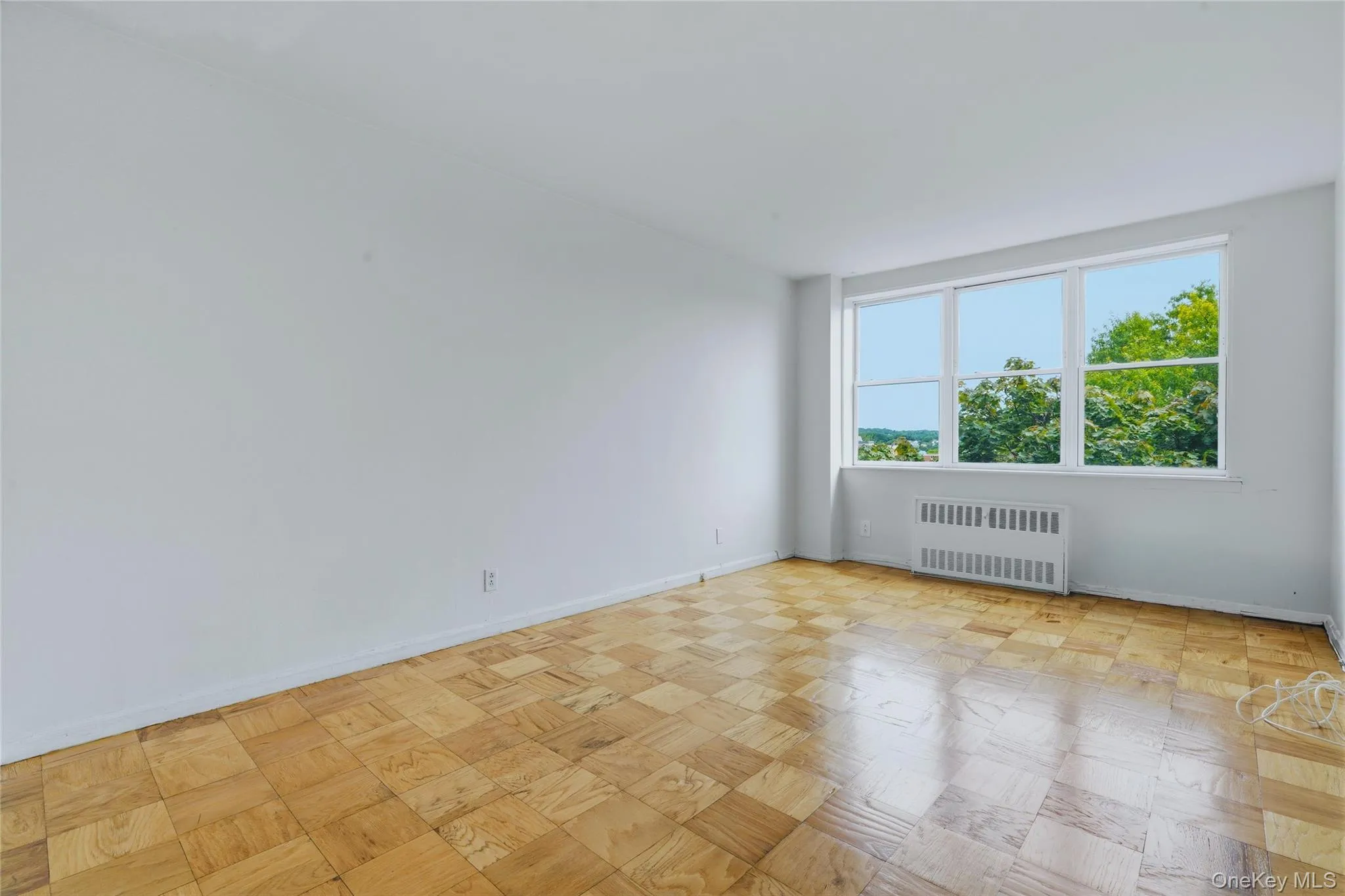 bright spacious bedroom bright spacious bedroom