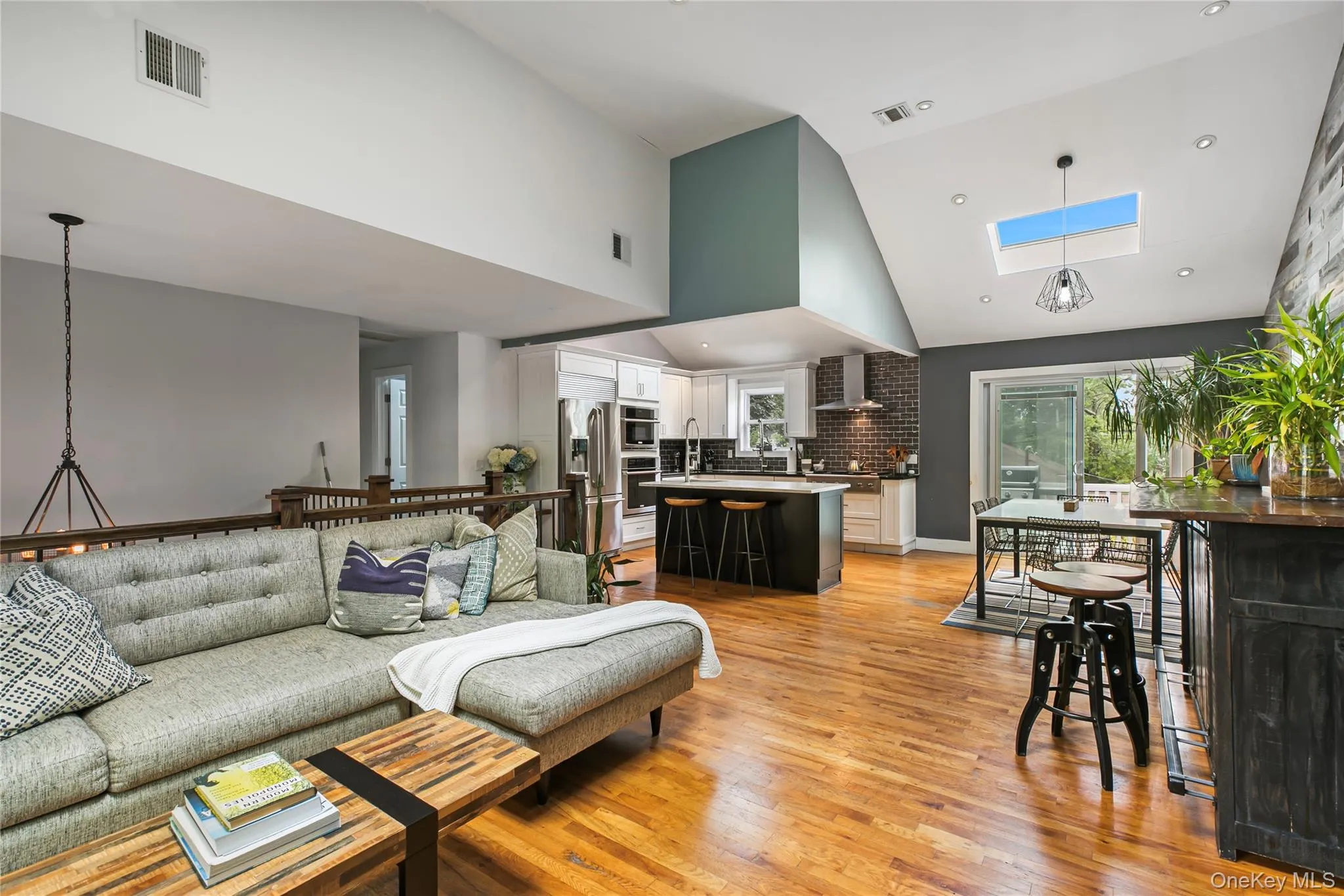 1049 Owasco Road, Hempstead, NY, 5 Bedrooms Bedrooms, 9 Rooms Rooms,4 BathroomsBathrooms,Residential Lease,For Rent,Owasco,0,1038536 1049 Owasco Road, Hempstead, NY, 5 Bedrooms Bedrooms, 9 Rooms Rooms,4 BathroomsBathrooms,Residential Lease,For Rent,Owasco,0,1038536