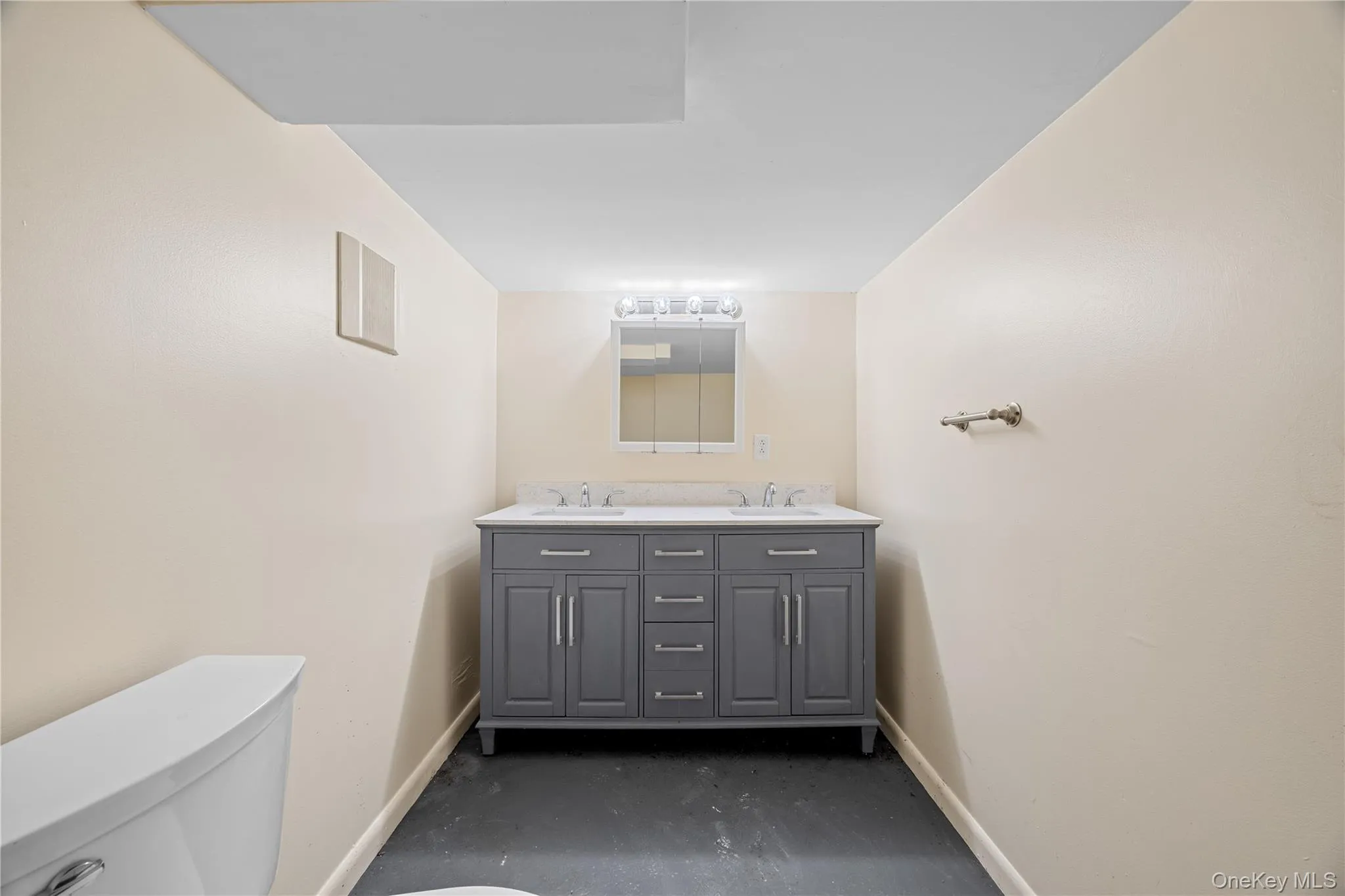 12 Lafko Drive, Poughkeepsie, NY, 3 Bedrooms Bedrooms, 4 Rooms Rooms,1 BathroomBathrooms,Residential,For Rent,Lafko,0,1038539 12 Lafko Drive, Poughkeepsie, NY, 3 Bedrooms Bedrooms, 4 Rooms Rooms,1 BathroomBathrooms,Residential,For Rent,Lafko,0,1038539