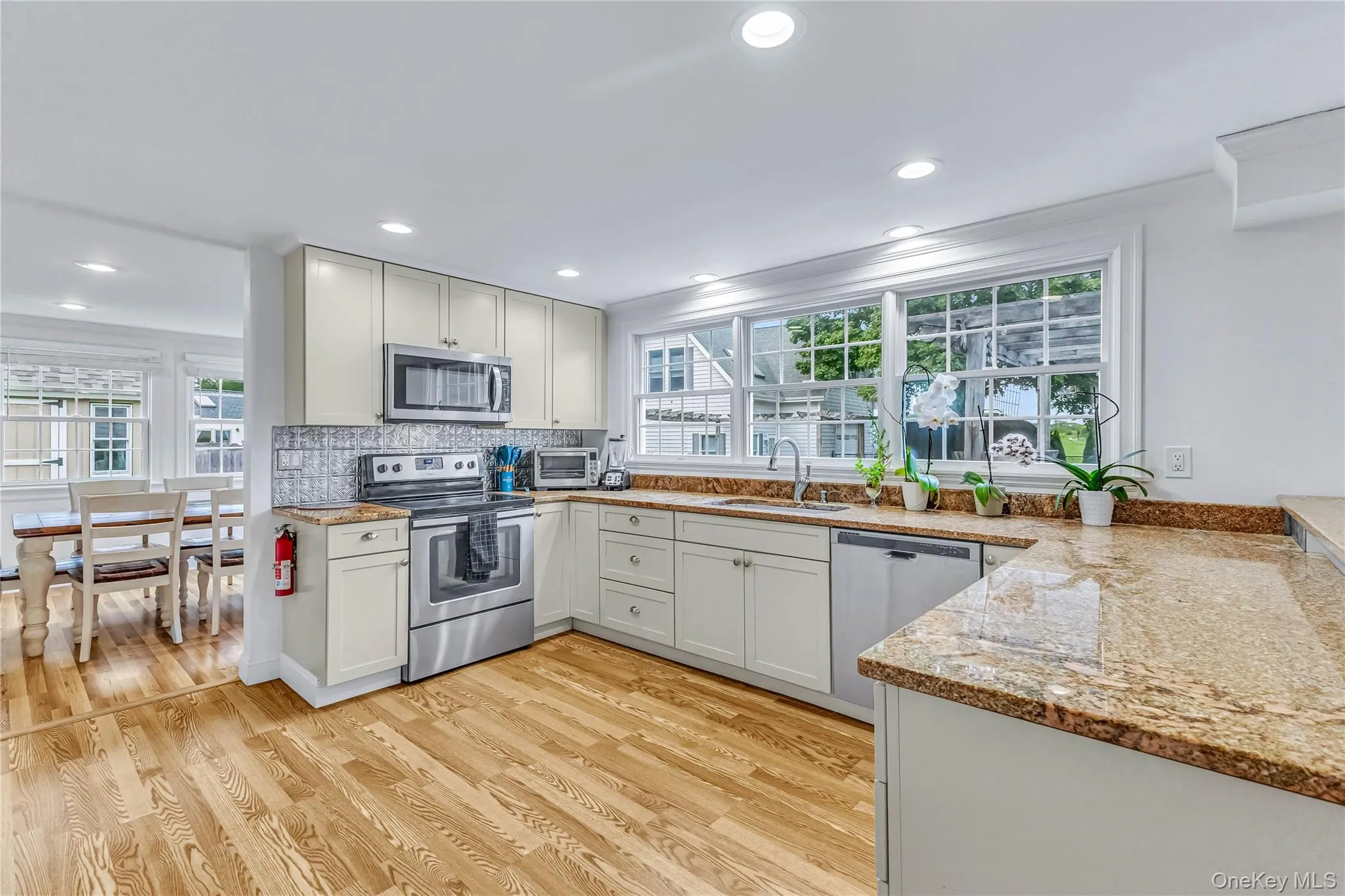 8 High Meadow Lane, Riverhead, NY, 4 Bedrooms Bedrooms, 8 Rooms Rooms,3 BathroomsBathrooms,Residential,For Rent,High Meadow,0,1038540 8 High Meadow Lane, Riverhead, NY, 4 Bedrooms Bedrooms, 8 Rooms Rooms,3 BathroomsBathrooms,Residential,For Rent,High Meadow,0,1038540