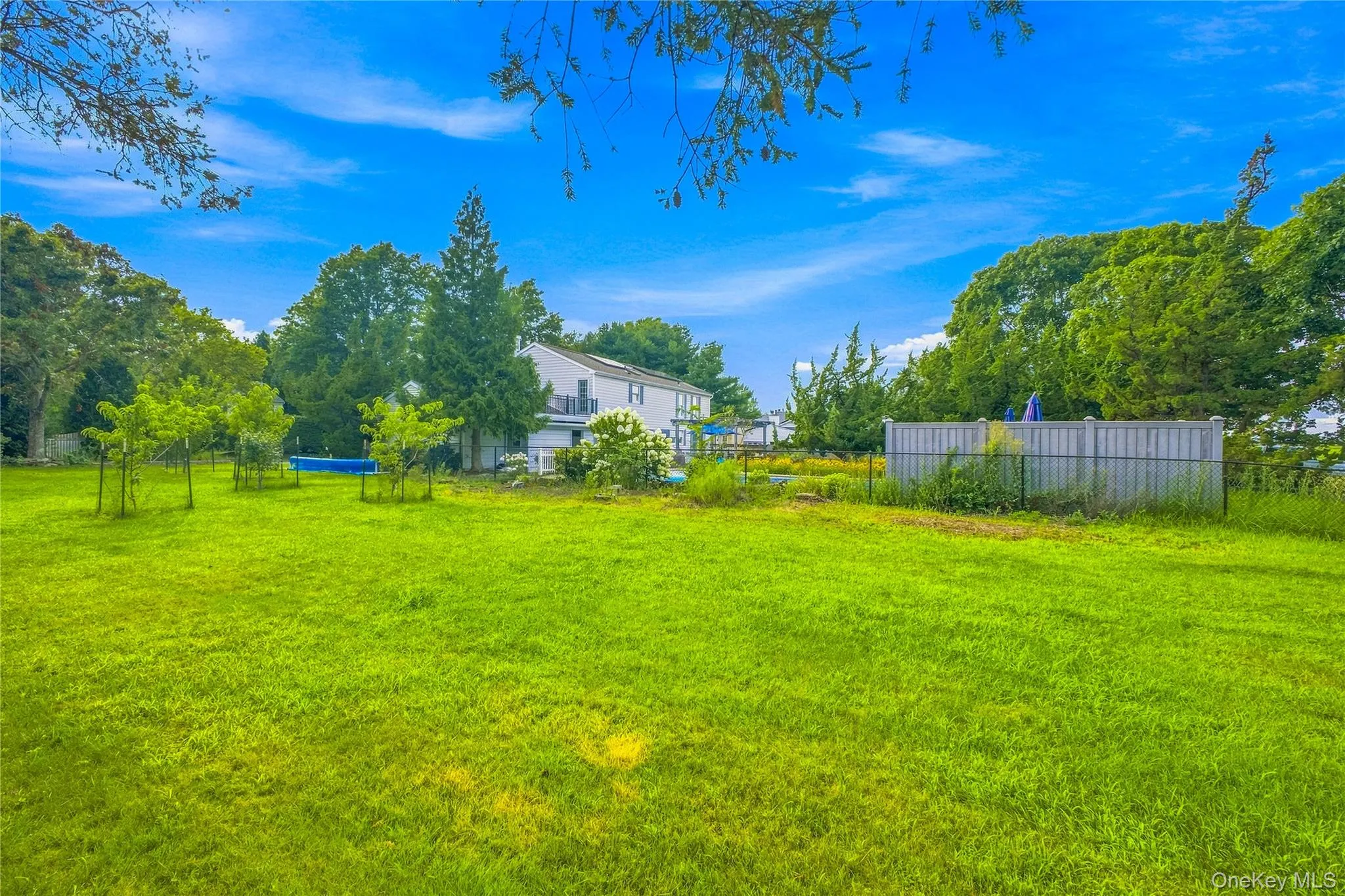 8 High Meadow Lane, Riverhead, NY, 4 Bedrooms Bedrooms, 8 Rooms Rooms,3 BathroomsBathrooms,Residential,For Rent,High Meadow,0,1038540 8 High Meadow Lane, Riverhead, NY, 4 Bedrooms Bedrooms, 8 Rooms Rooms,3 BathroomsBathrooms,Residential,For Rent,High Meadow,0,1038540