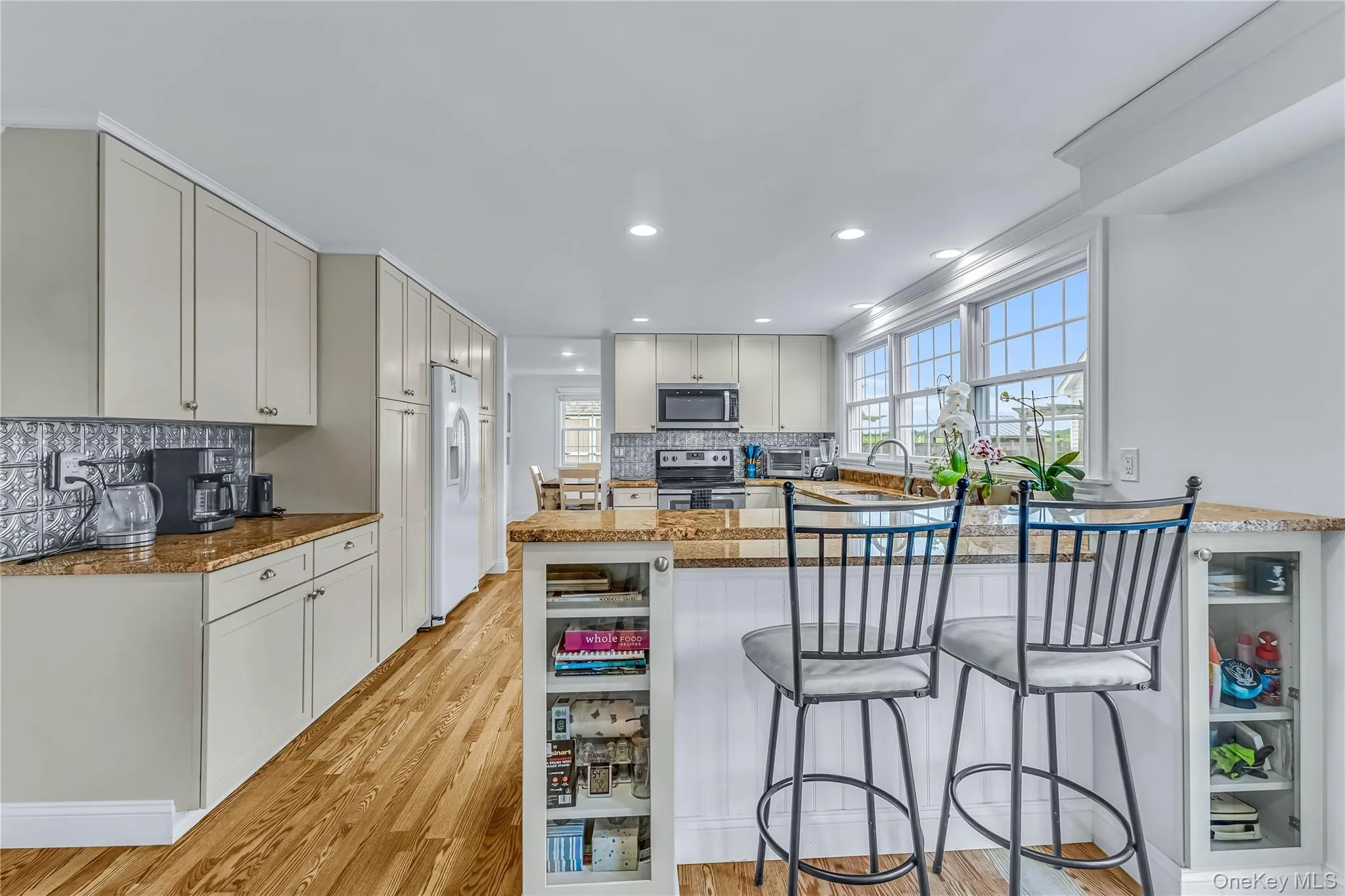8 High Meadow Lane, Riverhead, NY, 4 Bedrooms Bedrooms, 8 Rooms Rooms,3 BathroomsBathrooms,Residential,For Rent,High Meadow,0,1038540 8 High Meadow Lane, Riverhead, NY, 4 Bedrooms Bedrooms, 8 Rooms Rooms,3 BathroomsBathrooms,Residential,For Rent,High Meadow,0,1038540