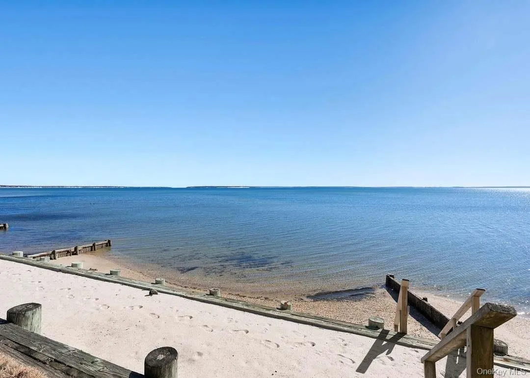 Short distance to Peconic Bay Beach for easy access. Short distance to Peconic Bay Beach for easy access.