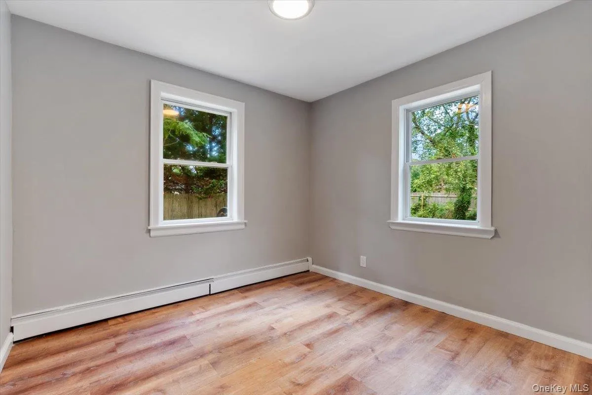 685 Horseblock Road, Brookhaven, NY, 3 Bedrooms Bedrooms, 7 Rooms Rooms,2 BathroomsBathrooms,Residential,For Rent,Horseblock,0,1038543 685 Horseblock Road, Brookhaven, NY, 3 Bedrooms Bedrooms, 7 Rooms Rooms,2 BathroomsBathrooms,Residential,For Rent,Horseblock,0,1038543