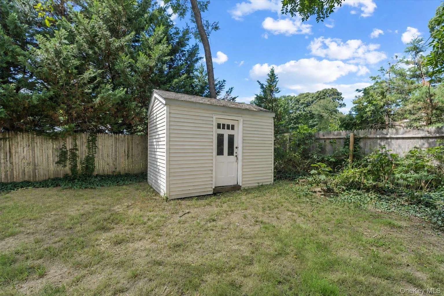 685 Horseblock Road, Brookhaven, NY, 3 Bedrooms Bedrooms, 7 Rooms Rooms,2 BathroomsBathrooms,Residential,For Rent,Horseblock,0,1038543 685 Horseblock Road, Brookhaven, NY, 3 Bedrooms Bedrooms, 7 Rooms Rooms,2 BathroomsBathrooms,Residential,For Rent,Horseblock,0,1038543