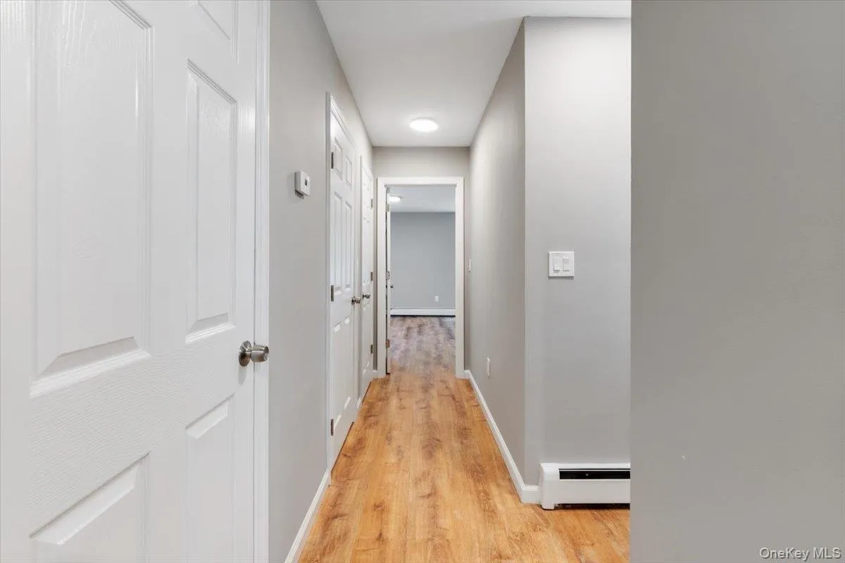 685 Horseblock Road, Brookhaven, NY, 3 Bedrooms Bedrooms, 7 Rooms Rooms,2 BathroomsBathrooms,Residential,For Rent,Horseblock,0,1038543 685 Horseblock Road, Brookhaven, NY, 3 Bedrooms Bedrooms, 7 Rooms Rooms,2 BathroomsBathrooms,Residential,For Rent,Horseblock,0,1038543