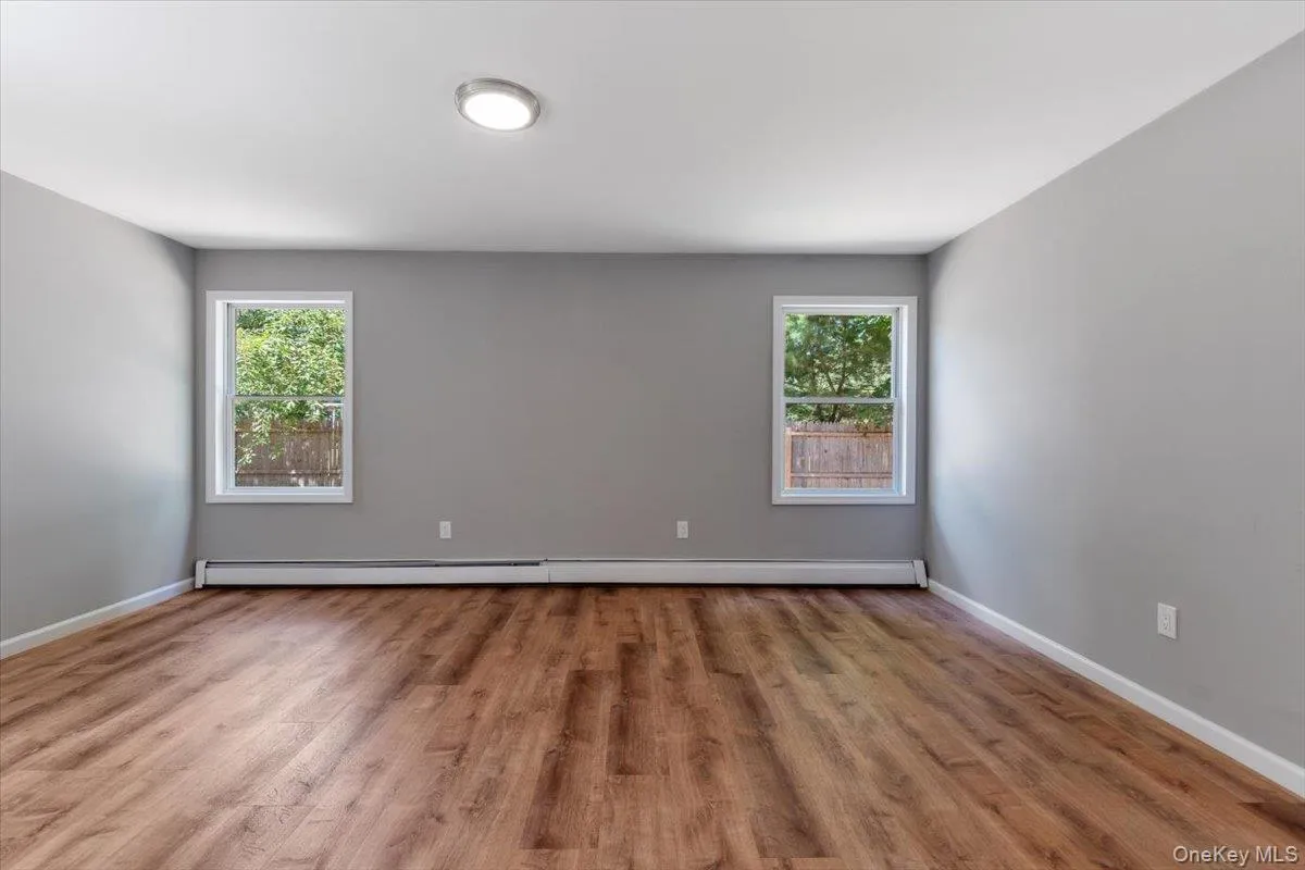 685 Horseblock Road, Brookhaven, NY, 3 Bedrooms Bedrooms, 7 Rooms Rooms,2 BathroomsBathrooms,Residential,For Rent,Horseblock,0,1038543 685 Horseblock Road, Brookhaven, NY, 3 Bedrooms Bedrooms, 7 Rooms Rooms,2 BathroomsBathrooms,Residential,For Rent,Horseblock,0,1038543