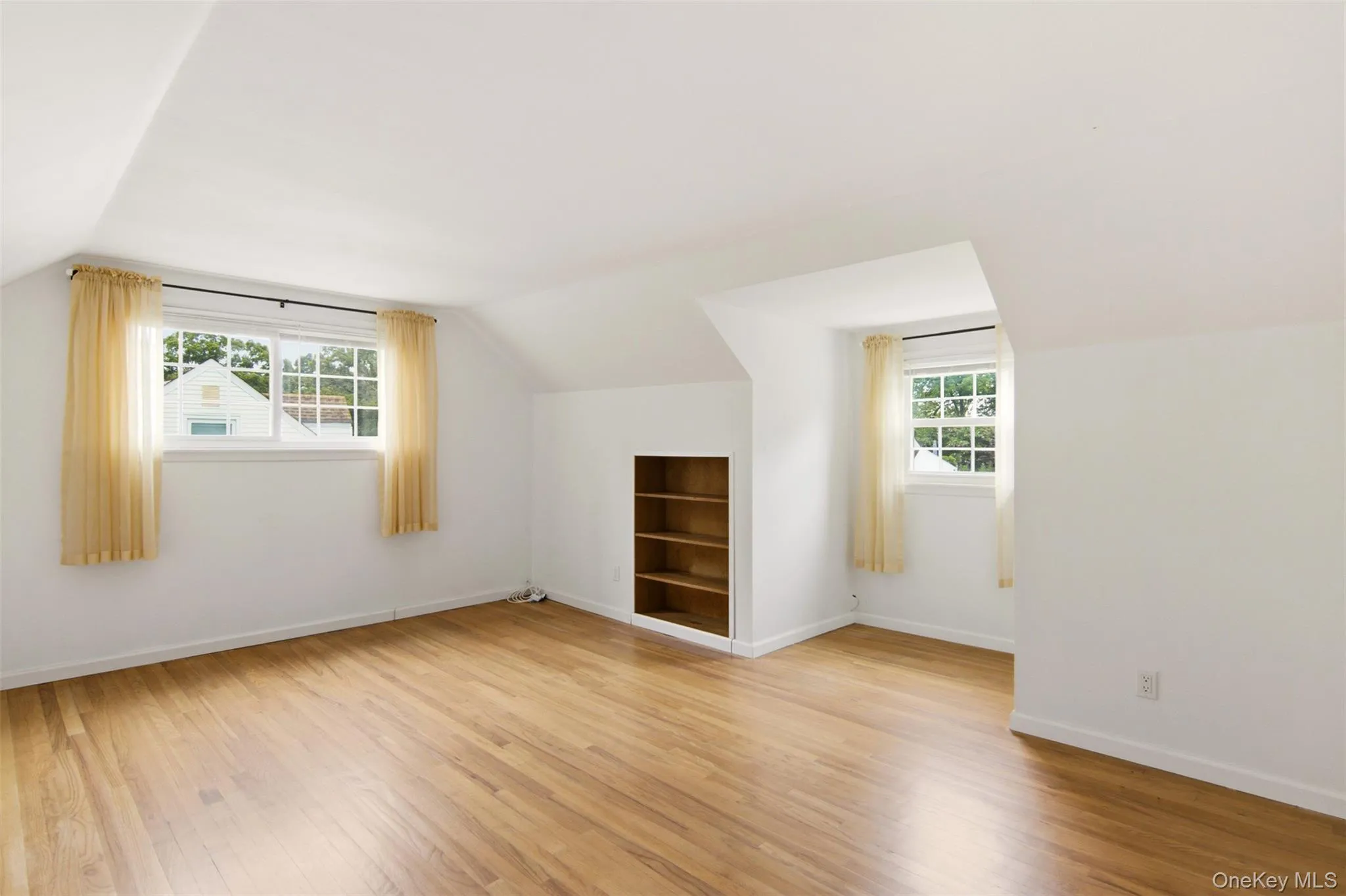 2nd Floor Bedroom 2 2nd Floor Bedroom 2