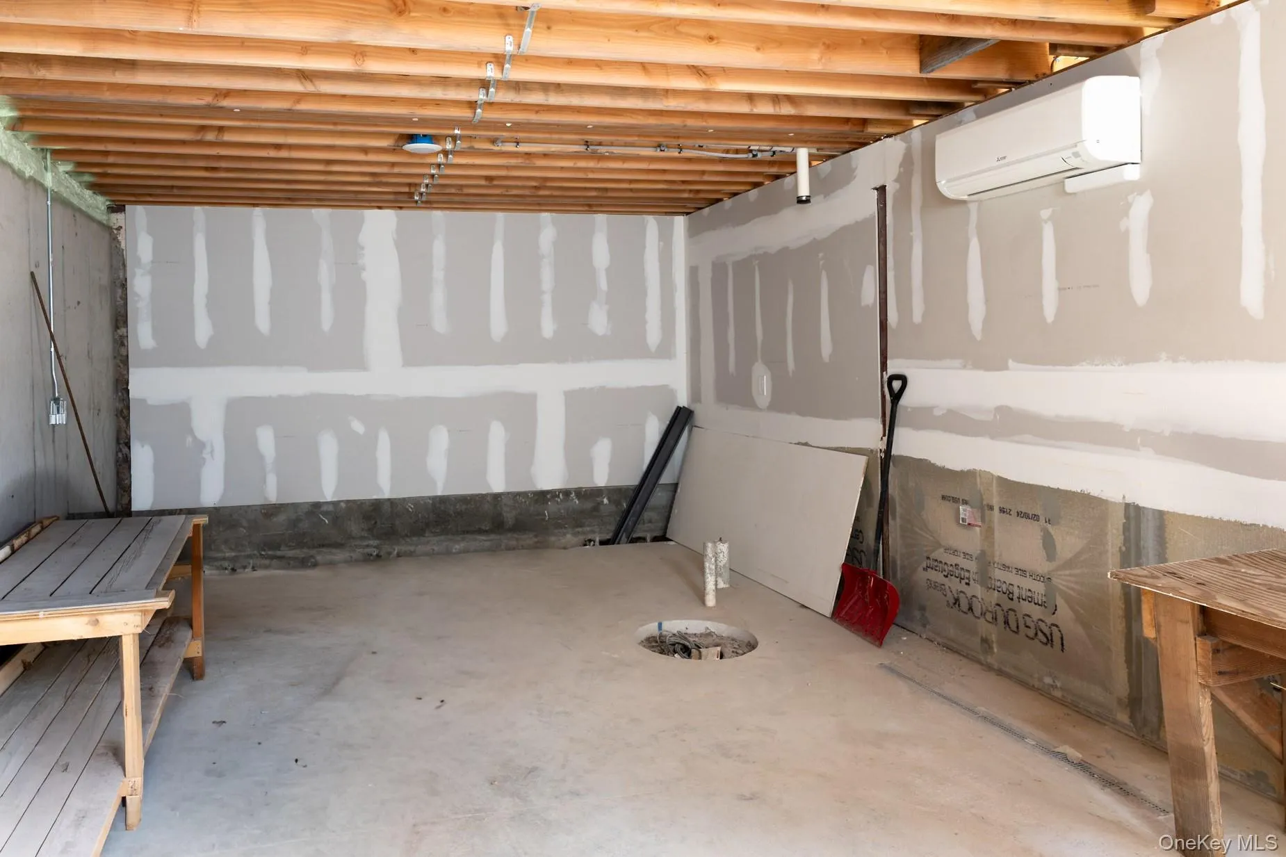 43 N Midland Avenue, Orangetown, NY, 1 Bedroom Bedrooms, 3 Rooms Rooms,1 BathroomBathrooms,Residential Lease,For Rent,N Midland,0,1038551 43 N Midland Avenue, Orangetown, NY, 1 Bedroom Bedrooms, 3 Rooms Rooms,1 BathroomBathrooms,Residential Lease,For Rent,N Midland,0,1038551