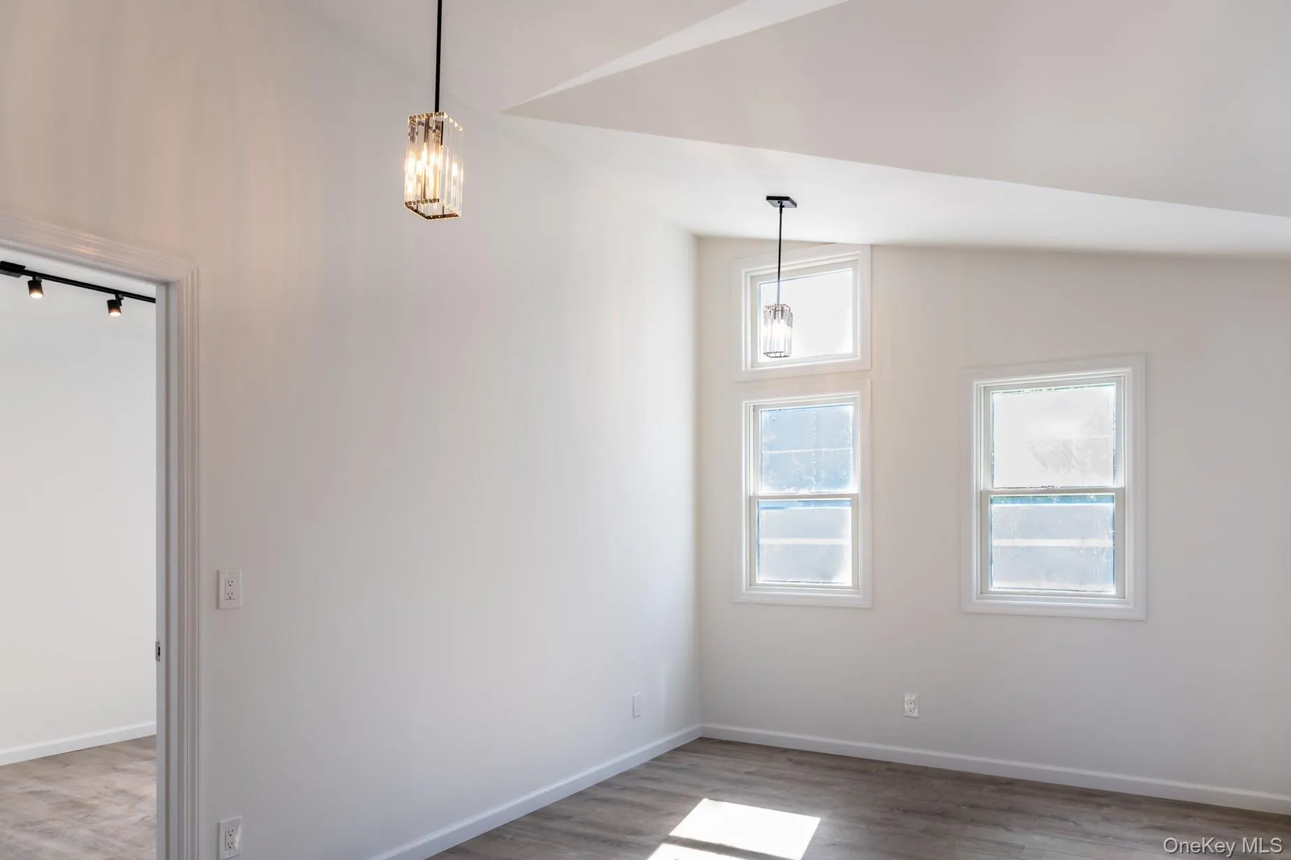 43 N Midland Avenue, Orangetown, NY, 1 Bedroom Bedrooms, 3 Rooms Rooms,1 BathroomBathrooms,Residential Lease,For Rent,N Midland,0,1038551 43 N Midland Avenue, Orangetown, NY, 1 Bedroom Bedrooms, 3 Rooms Rooms,1 BathroomBathrooms,Residential Lease,For Rent,N Midland,0,1038551