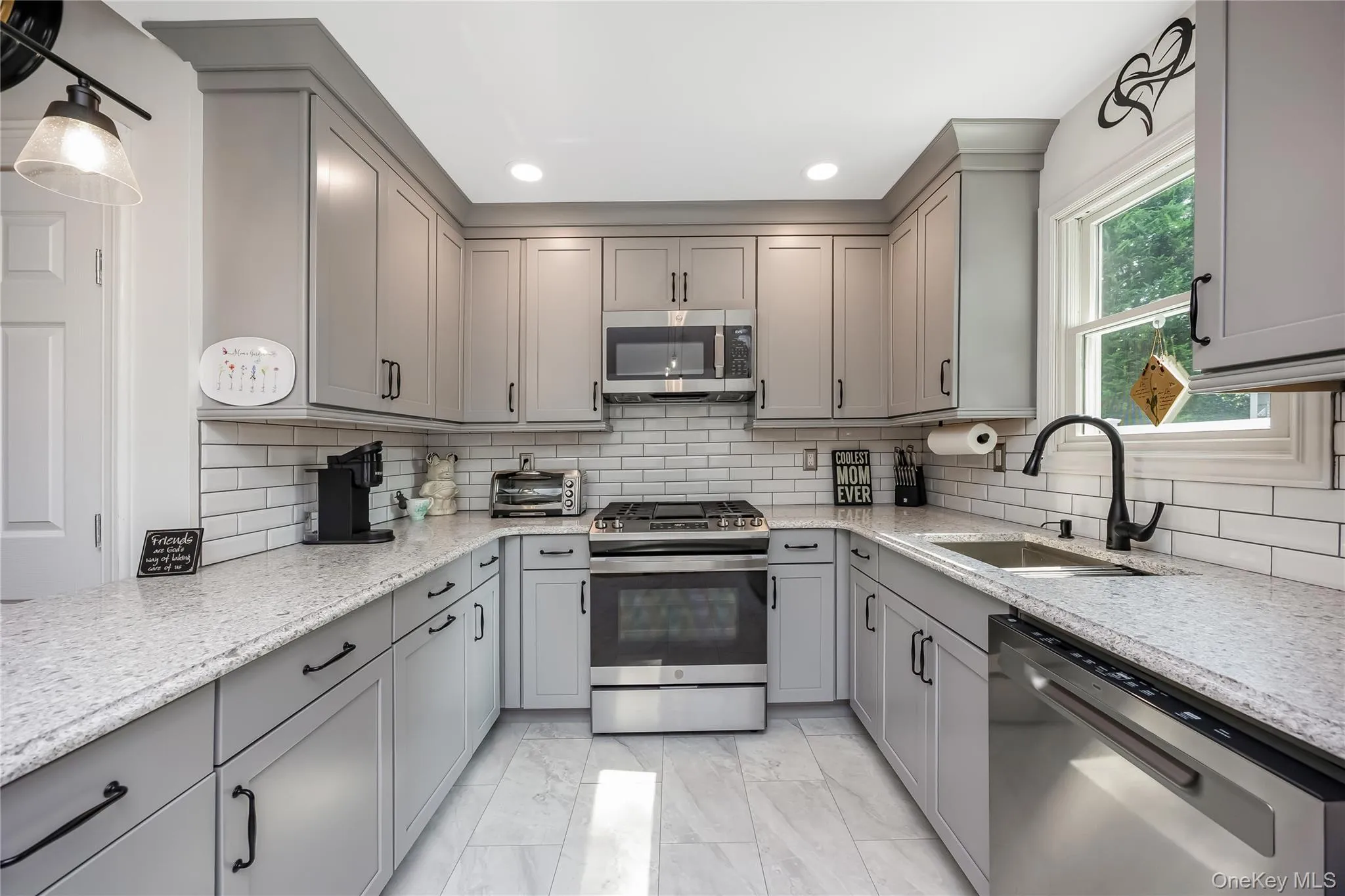 10 Larkin Street, Babylon, NY, 4 Bedrooms Bedrooms, 10 Rooms Rooms,2 BathroomsBathrooms,Residential,For Rent,Larkin,0,1038552 10 Larkin Street, Babylon, NY, 4 Bedrooms Bedrooms, 10 Rooms Rooms,2 BathroomsBathrooms,Residential,For Rent,Larkin,0,1038552