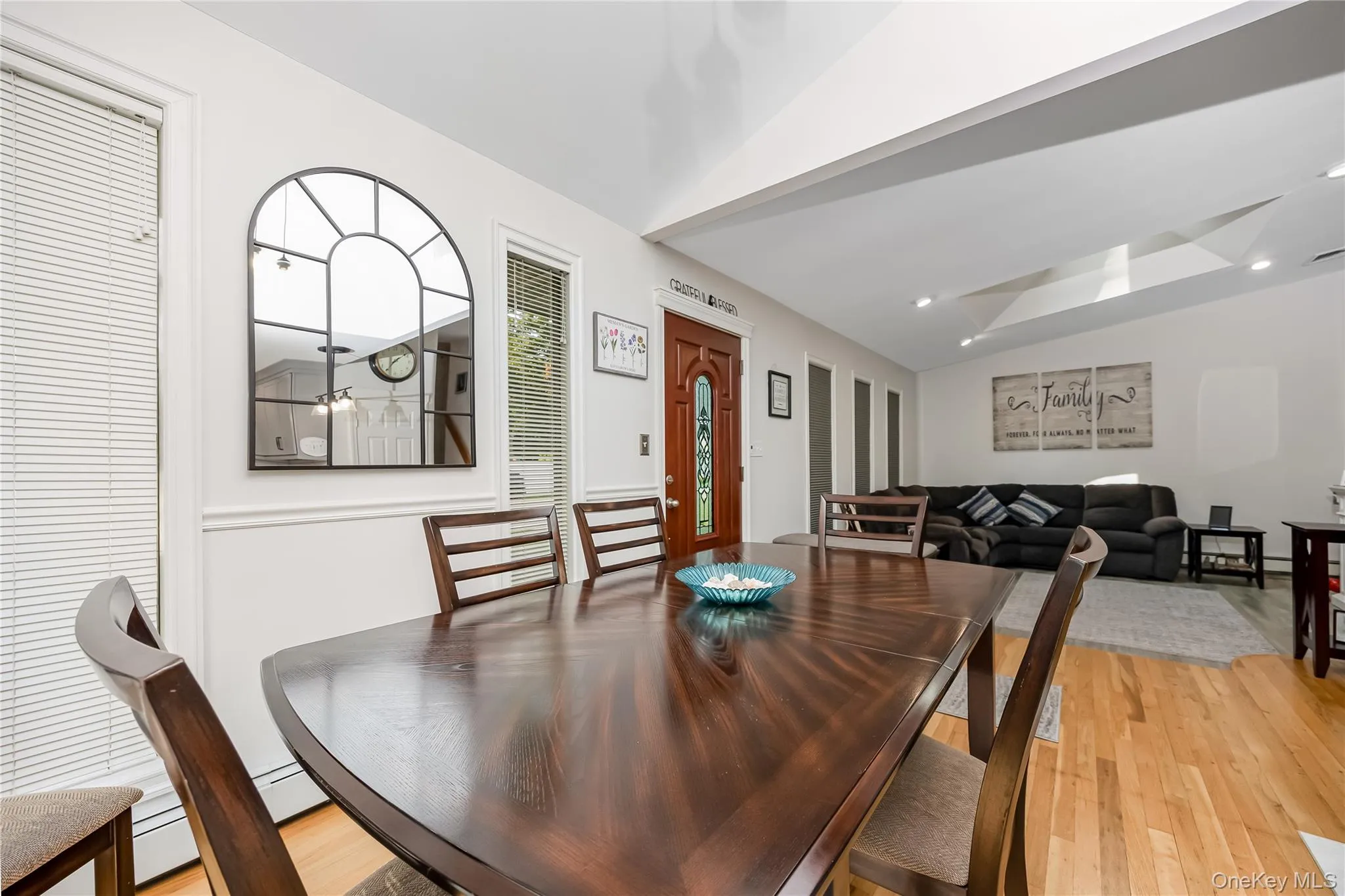 10 Larkin Street, Babylon, NY, 4 Bedrooms Bedrooms, 10 Rooms Rooms,2 BathroomsBathrooms,Residential,For Rent,Larkin,0,1038552 10 Larkin Street, Babylon, NY, 4 Bedrooms Bedrooms, 10 Rooms Rooms,2 BathroomsBathrooms,Residential,For Rent,Larkin,0,1038552