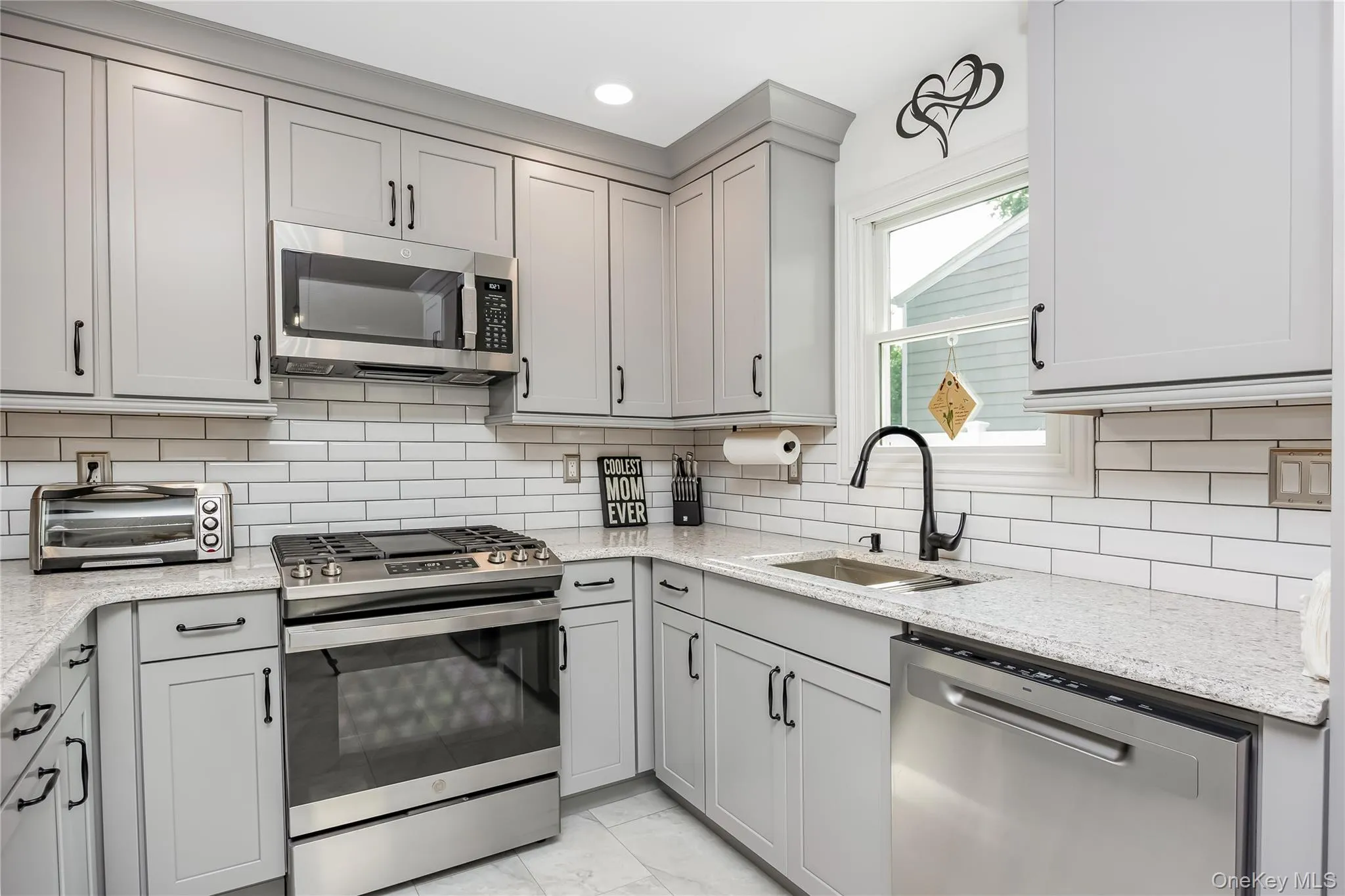 10 Larkin Street, Babylon, NY, 4 Bedrooms Bedrooms, 10 Rooms Rooms,2 BathroomsBathrooms,Residential,For Rent,Larkin,0,1038552 10 Larkin Street, Babylon, NY, 4 Bedrooms Bedrooms, 10 Rooms Rooms,2 BathroomsBathrooms,Residential,For Rent,Larkin,0,1038552