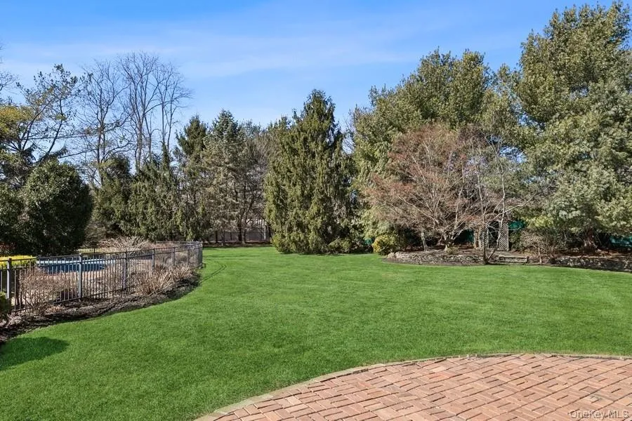 5 Kenwood Lane, Smithtown, NY, 5 Bedrooms Bedrooms, 9 Rooms Rooms,4 BathroomsBathrooms,Residential,For Rent,Kenwood,0,1038556 5 Kenwood Lane, Smithtown, NY, 5 Bedrooms Bedrooms, 9 Rooms Rooms,4 BathroomsBathrooms,Residential,For Rent,Kenwood,0,1038556