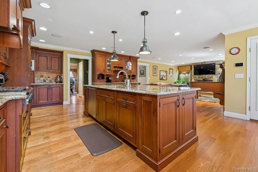 5 Kenwood Lane, Smithtown, NY, 5 Bedrooms Bedrooms, 9 Rooms Rooms,4 BathroomsBathrooms,Residential,For Rent,Kenwood,0,1038556 5 Kenwood Lane, Smithtown, NY, 5 Bedrooms Bedrooms, 9 Rooms Rooms,4 BathroomsBathrooms,Residential,For Rent,Kenwood,0,1038556
