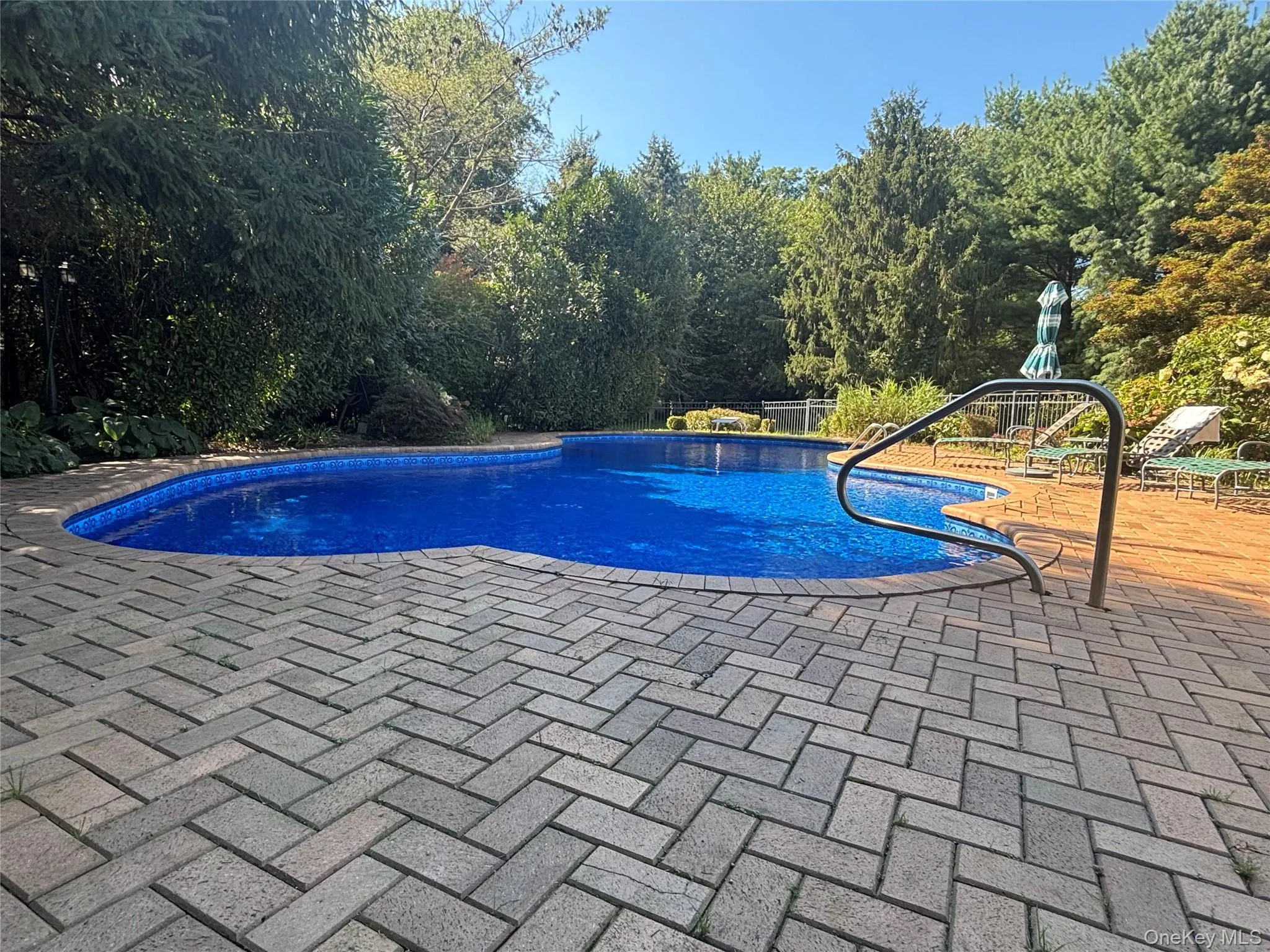 5 Kenwood Lane, Smithtown, NY, 5 Bedrooms Bedrooms, 9 Rooms Rooms,4 BathroomsBathrooms,Residential,For Rent,Kenwood,0,1038556 5 Kenwood Lane, Smithtown, NY, 5 Bedrooms Bedrooms, 9 Rooms Rooms,4 BathroomsBathrooms,Residential,For Rent,Kenwood,0,1038556