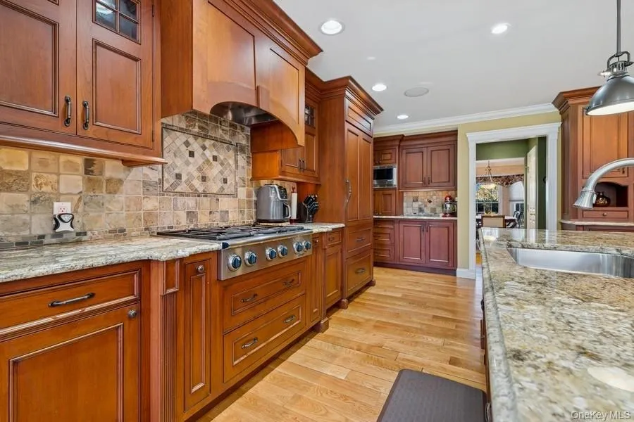 5 Kenwood Lane, Smithtown, NY, 5 Bedrooms Bedrooms, 9 Rooms Rooms,4 BathroomsBathrooms,Residential,For Rent,Kenwood,0,1038556 5 Kenwood Lane, Smithtown, NY, 5 Bedrooms Bedrooms, 9 Rooms Rooms,4 BathroomsBathrooms,Residential,For Rent,Kenwood,0,1038556