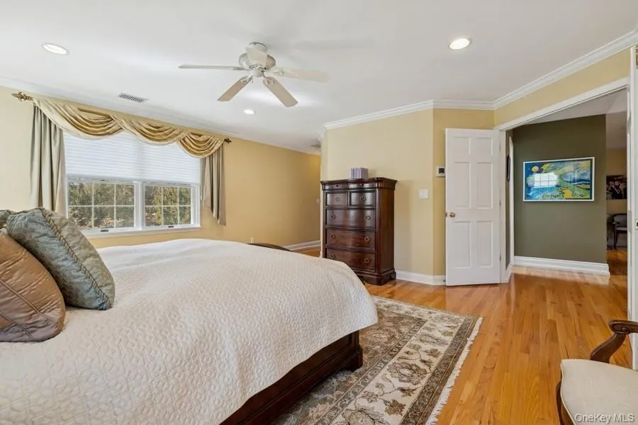 5 Kenwood Lane, Smithtown, NY, 5 Bedrooms Bedrooms, 9 Rooms Rooms,4 BathroomsBathrooms,Residential,For Rent,Kenwood,0,1038556 5 Kenwood Lane, Smithtown, NY, 5 Bedrooms Bedrooms, 9 Rooms Rooms,4 BathroomsBathrooms,Residential,For Rent,Kenwood,0,1038556