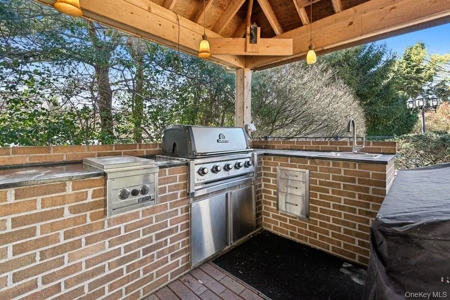 Outdoor kitchen. Outdoor kitchen.