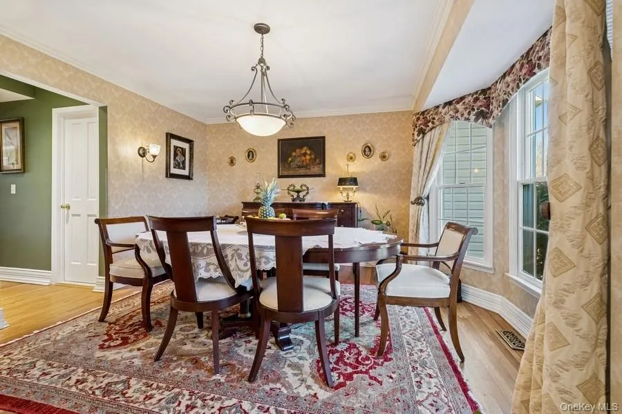 5 Kenwood Lane, Smithtown, NY, 5 Bedrooms Bedrooms, 9 Rooms Rooms,4 BathroomsBathrooms,Residential,For Rent,Kenwood,0,1038556 5 Kenwood Lane, Smithtown, NY, 5 Bedrooms Bedrooms, 9 Rooms Rooms,4 BathroomsBathrooms,Residential,For Rent,Kenwood,0,1038556