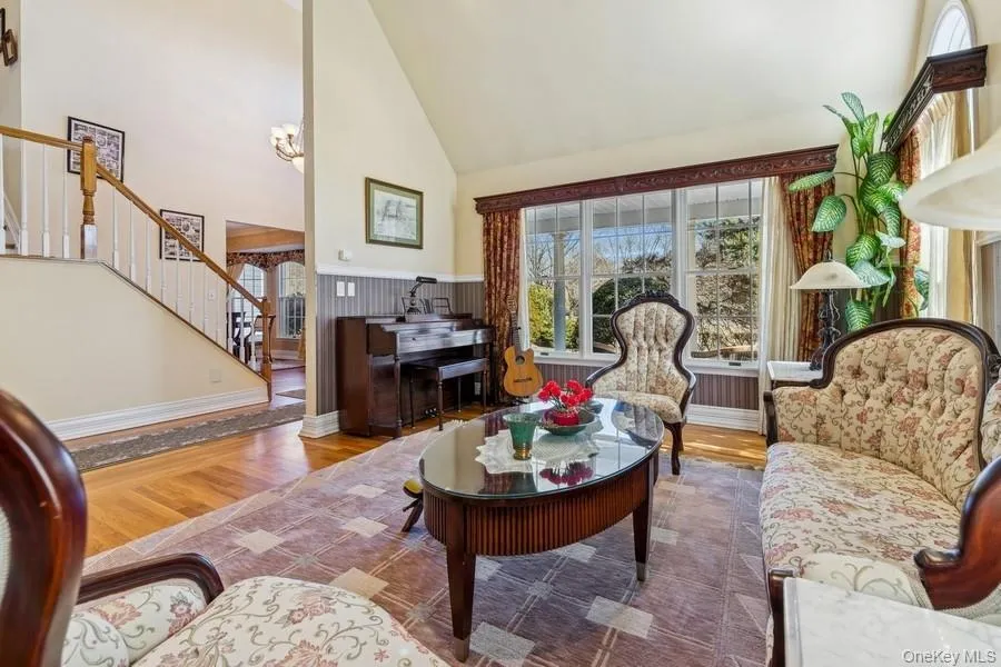 5 Kenwood Lane, Smithtown, NY, 5 Bedrooms Bedrooms, 9 Rooms Rooms,4 BathroomsBathrooms,Residential,For Rent,Kenwood,0,1038556 5 Kenwood Lane, Smithtown, NY, 5 Bedrooms Bedrooms, 9 Rooms Rooms,4 BathroomsBathrooms,Residential,For Rent,Kenwood,0,1038556
