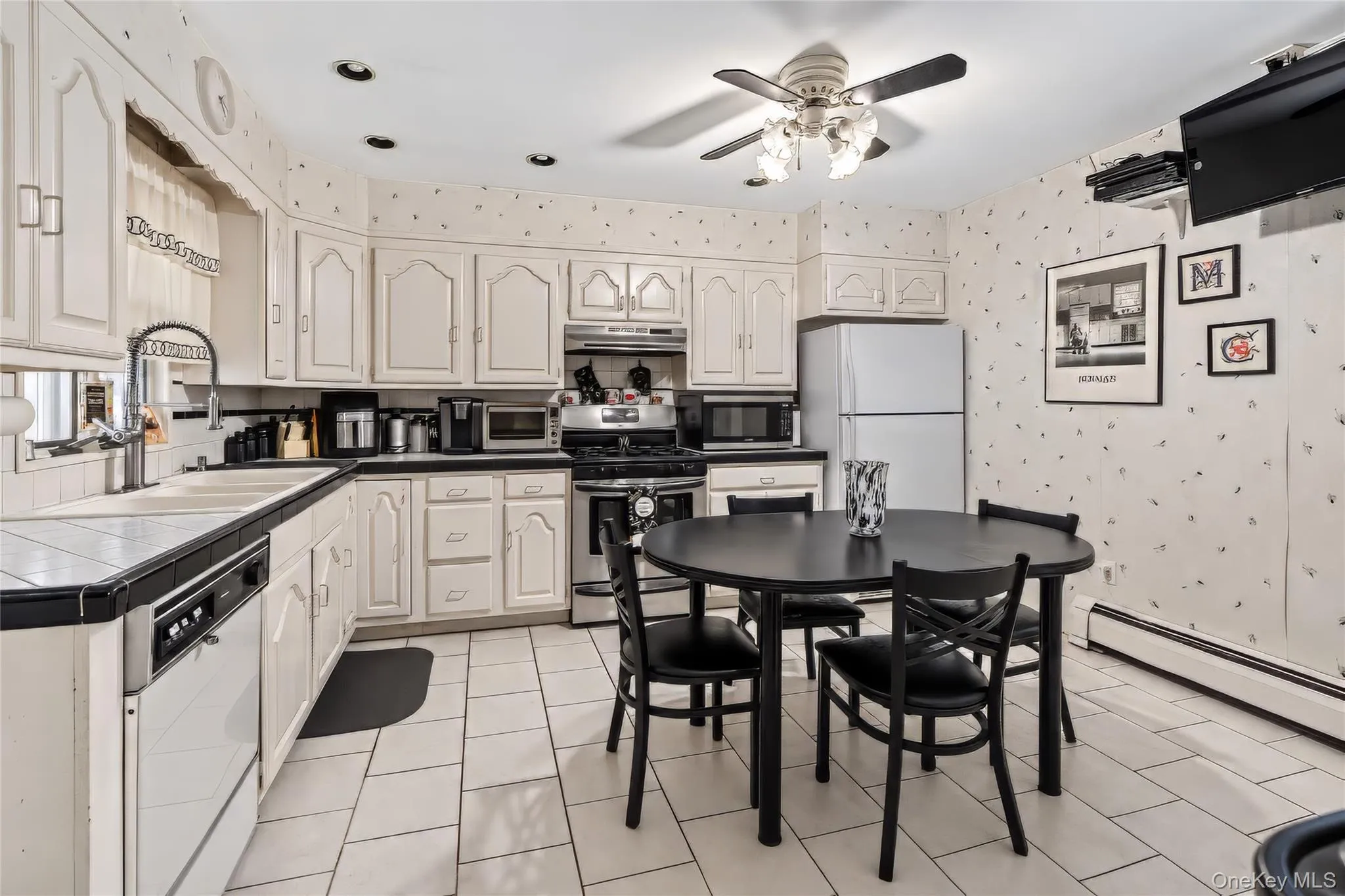 129 Sweetfield Circle, Yonkers, NY, 3 Bedrooms Bedrooms, 8 Rooms Rooms,2 BathroomsBathrooms,Residential,For Rent,Sweetfield,0,1038558 129 Sweetfield Circle, Yonkers, NY, 3 Bedrooms Bedrooms, 8 Rooms Rooms,2 BathroomsBathrooms,Residential,For Rent,Sweetfield,0,1038558