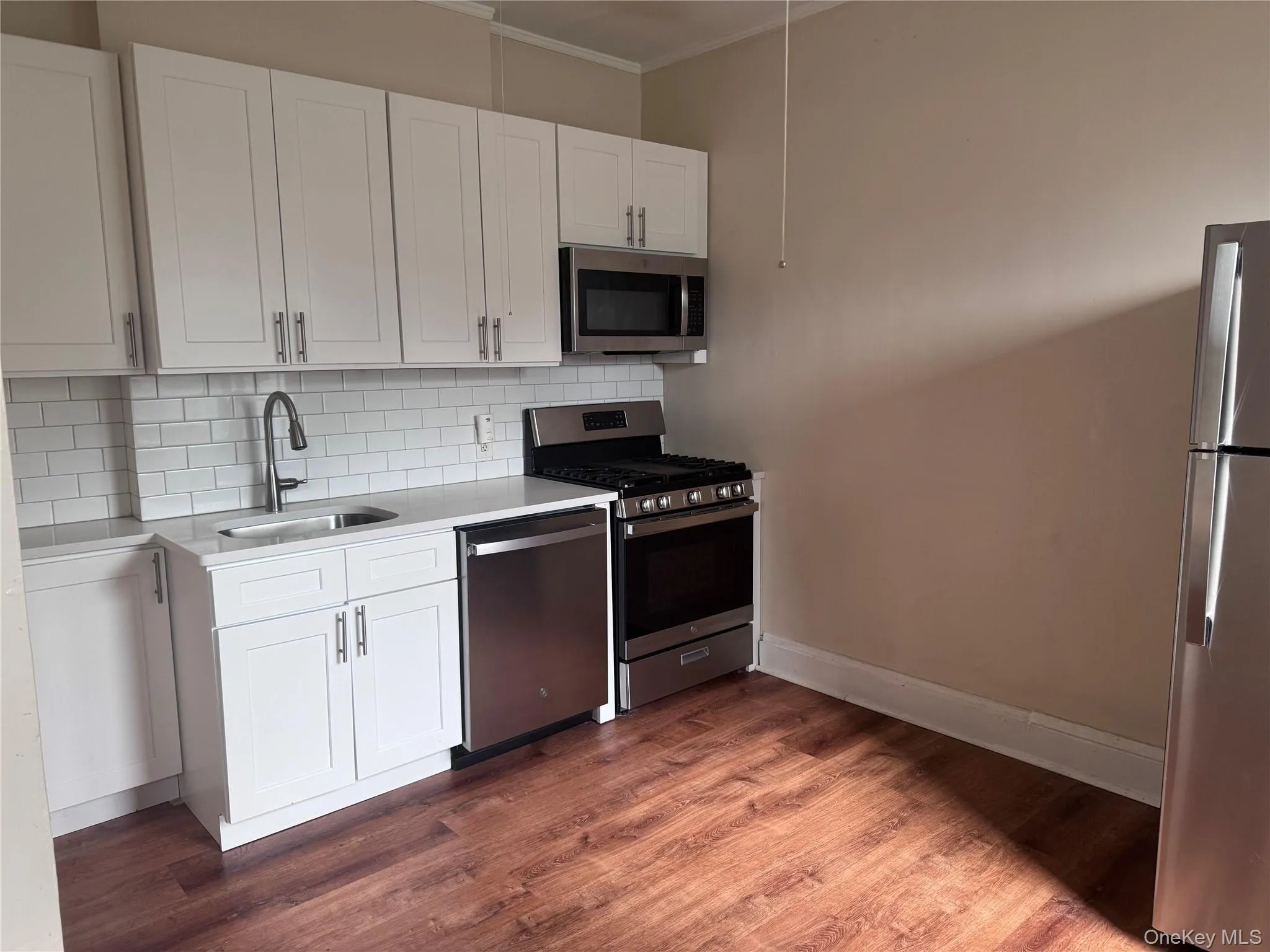 120 Stonelea Place, New Rochelle, NY, 1 Bedroom Bedrooms, 3 Rooms Rooms,1 BathroomBathrooms,Residential Lease,For Rent,Stonelea Place,0,1038559 120 Stonelea Place, New Rochelle, NY, 1 Bedroom Bedrooms, 3 Rooms Rooms,1 BathroomBathrooms,Residential Lease,For Rent,Stonelea Place,0,1038559