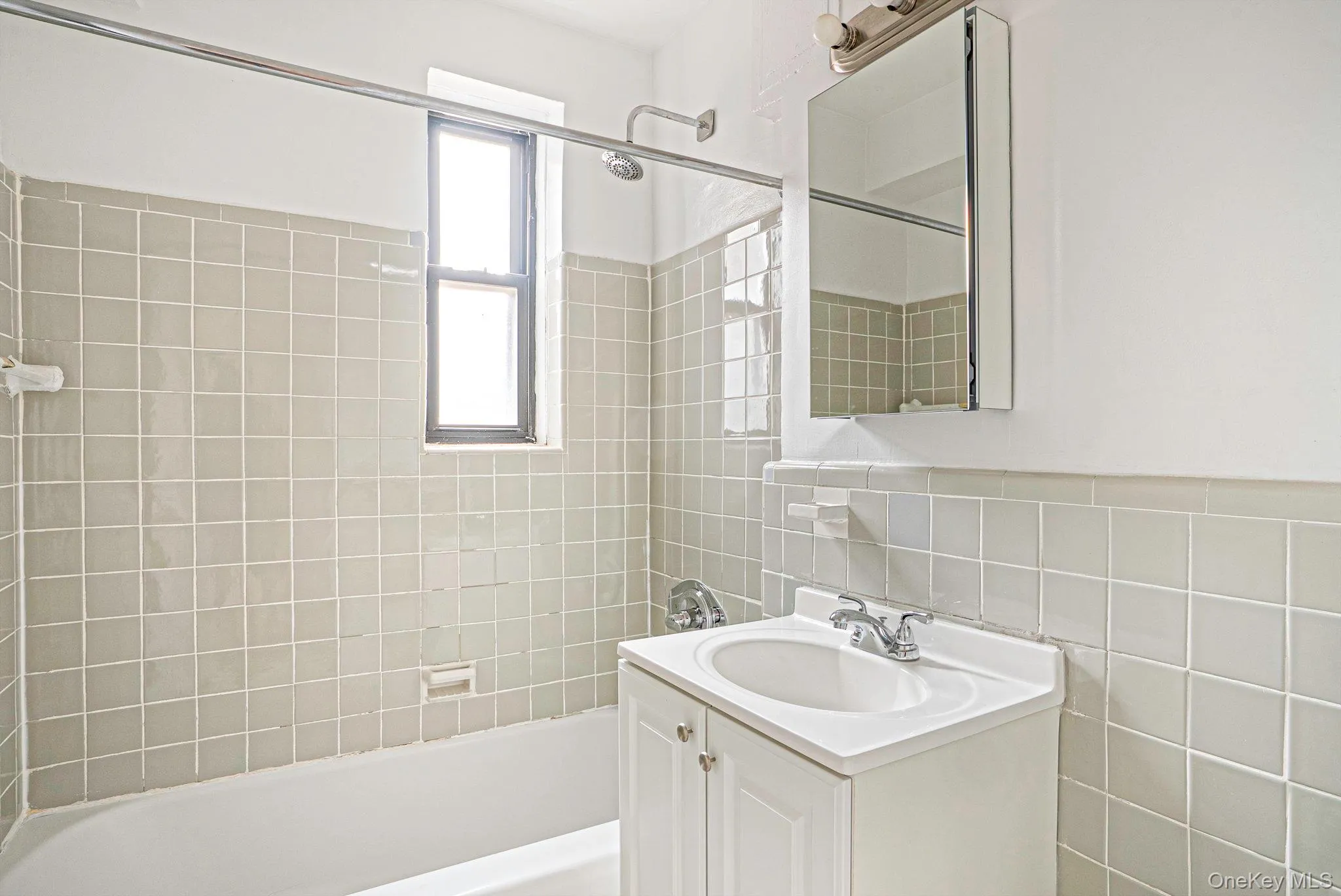 143-50 Hoover Avenue, New York, NY, 2 Bedrooms Bedrooms, 5 Rooms Rooms,1 BathroomBathrooms,Residential Lease,For Rent,Hoover,0,1038562 143-50 Hoover Avenue, New York, NY, 2 Bedrooms Bedrooms, 5 Rooms Rooms,1 BathroomBathrooms,Residential Lease,For Rent,Hoover,0,1038562