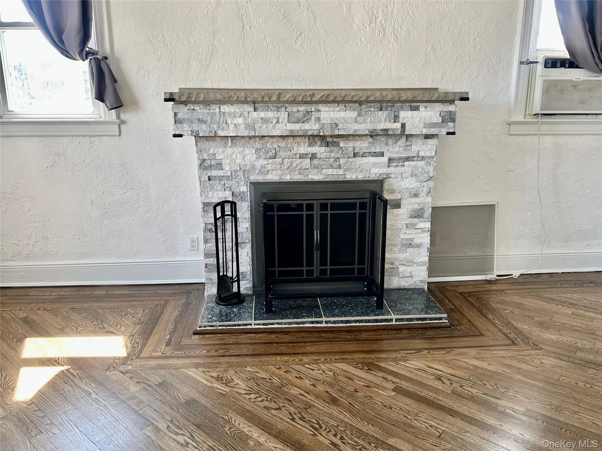 105 Mitchell Avenue, Long Beach, NY, 3 Bedrooms Bedrooms, 6 Rooms Rooms,2 BathroomsBathrooms,Residential Lease,For Rent,Mitchell,0,1038565 105 Mitchell Avenue, Long Beach, NY, 3 Bedrooms Bedrooms, 6 Rooms Rooms,2 BathroomsBathrooms,Residential Lease,For Rent,Mitchell,0,1038565