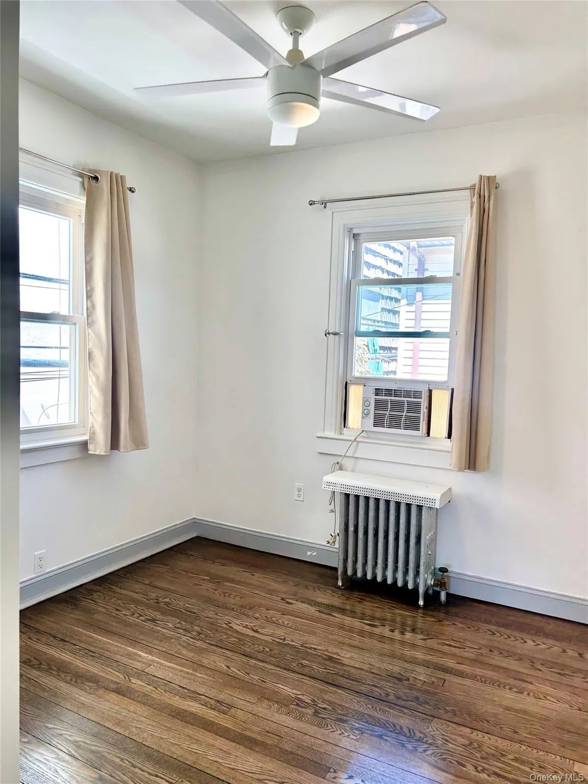 105 Mitchell Avenue, Long Beach, NY, 3 Bedrooms Bedrooms, 6 Rooms Rooms,2 BathroomsBathrooms,Residential Lease,For Rent,Mitchell,0,1038565 105 Mitchell Avenue, Long Beach, NY, 3 Bedrooms Bedrooms, 6 Rooms Rooms,2 BathroomsBathrooms,Residential Lease,For Rent,Mitchell,0,1038565