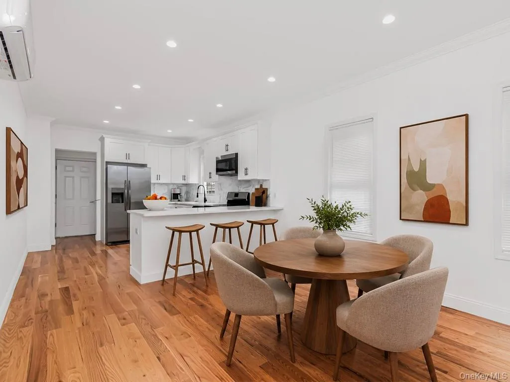 560 Linden Boulevard, New York, NY, 3 Bedrooms Bedrooms, 5 Rooms Rooms,2 BathroomsBathrooms,Residential,For Rent,Linden,0,1038566 560 Linden Boulevard, New York, NY, 3 Bedrooms Bedrooms, 5 Rooms Rooms,2 BathroomsBathrooms,Residential,For Rent,Linden,0,1038566