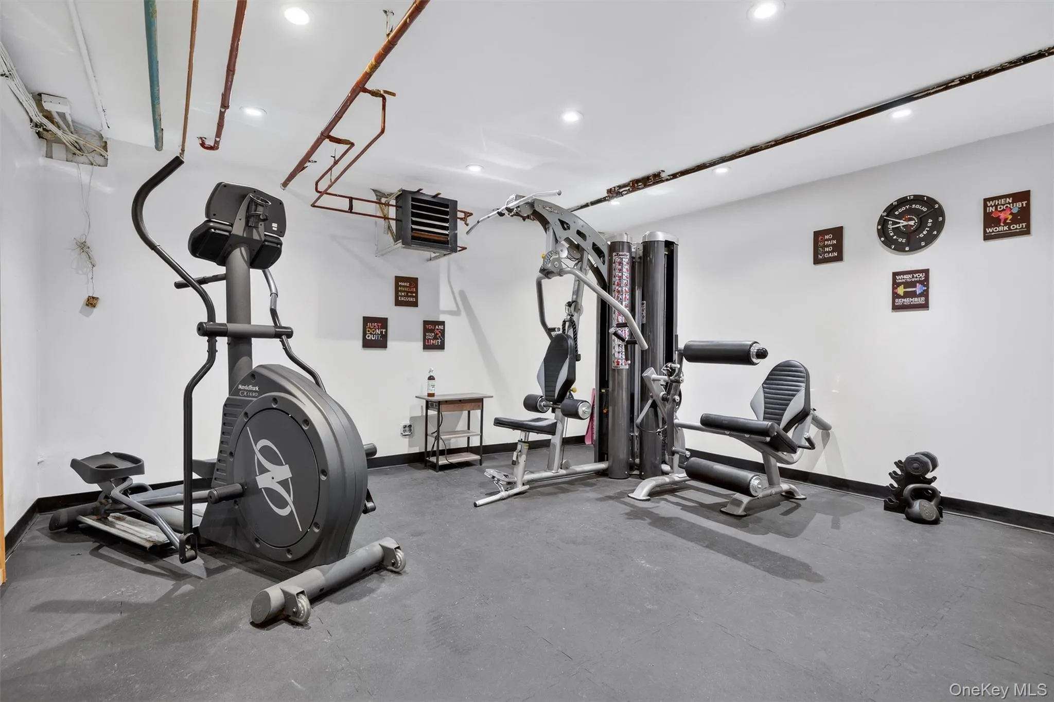 150 Glenwood Avenue, Yonkers, NY, 2 Bedrooms Bedrooms, 4 Rooms Rooms,1 BathroomBathrooms,Residential,For Rent,Glenwood,0,1038568 150 Glenwood Avenue, Yonkers, NY, 2 Bedrooms Bedrooms, 4 Rooms Rooms,1 BathroomBathrooms,Residential,For Rent,Glenwood,0,1038568