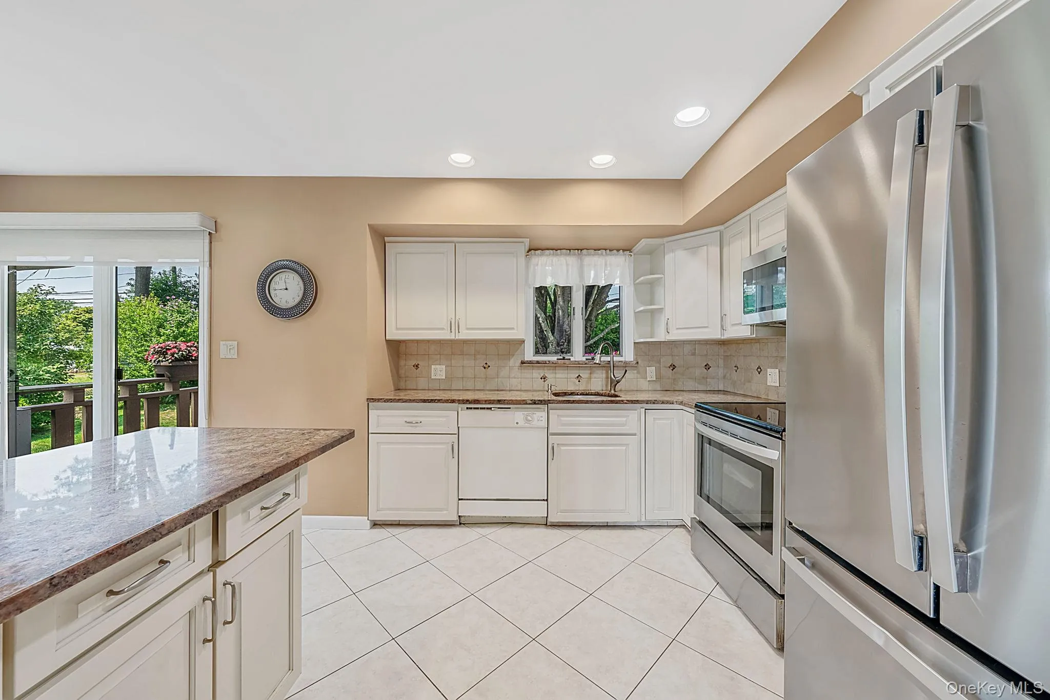 6 Keswick Drive, Islip, NY, 3 Bedrooms Bedrooms, 6 Rooms Rooms,1 BathroomBathrooms,Residential,For Rent,Keswick,0,1038570 6 Keswick Drive, Islip, NY, 3 Bedrooms Bedrooms, 6 Rooms Rooms,1 BathroomBathrooms,Residential,For Rent,Keswick,0,1038570