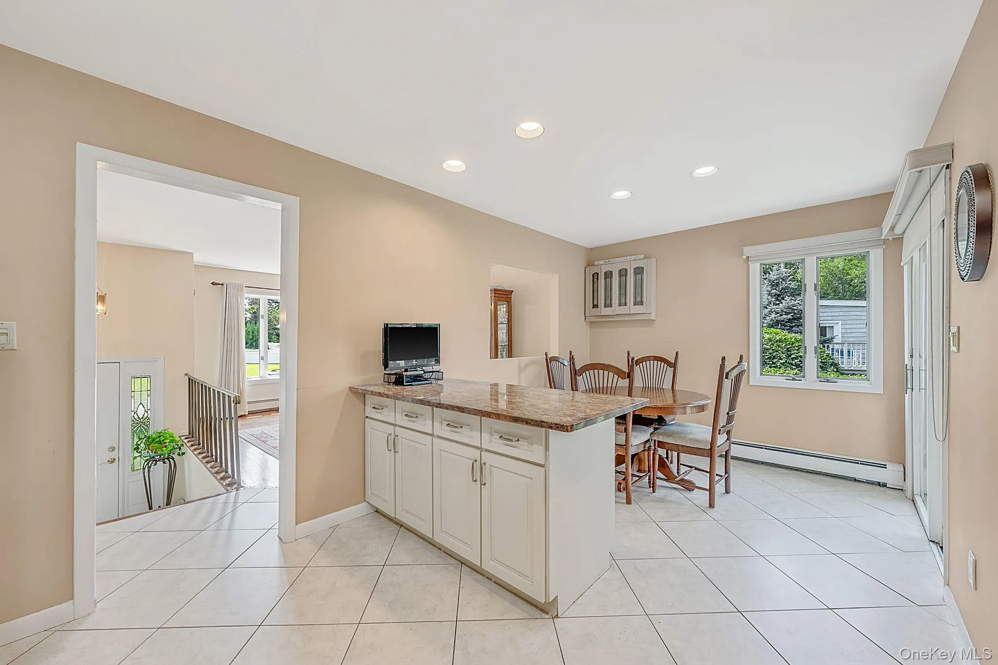 6 Keswick Drive, Islip, NY, 3 Bedrooms Bedrooms, 6 Rooms Rooms,1 BathroomBathrooms,Residential,For Rent,Keswick,0,1038570 6 Keswick Drive, Islip, NY, 3 Bedrooms Bedrooms, 6 Rooms Rooms,1 BathroomBathrooms,Residential,For Rent,Keswick,0,1038570