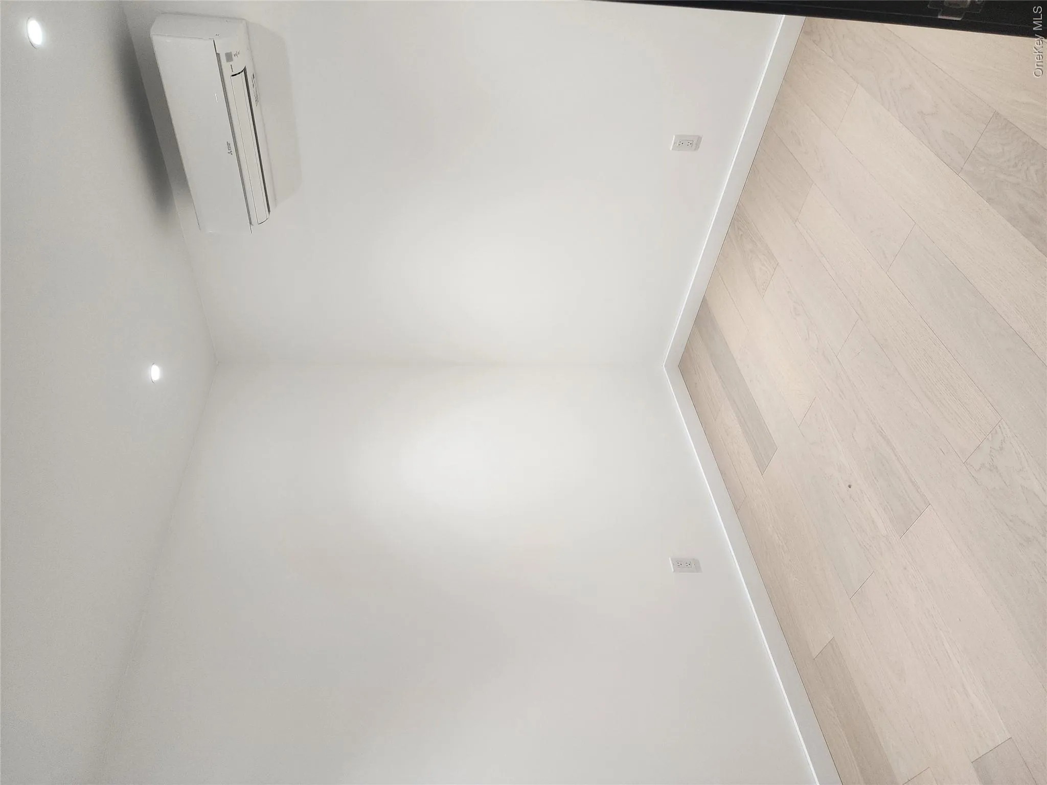 2nd room perfect for home office. 2nd room perfect for home office.