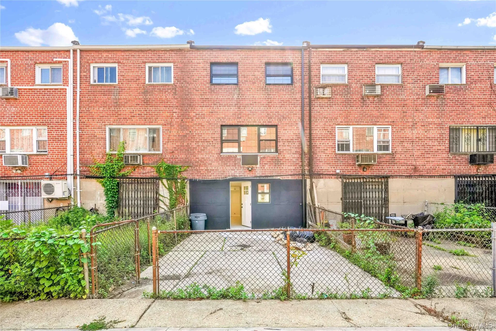 989 Schenck Avenue, New York, NY, 3 Bedrooms Bedrooms, 5 Rooms Rooms,2 BathroomsBathrooms,Residential,For Rent,Schenck,0,1038581 989 Schenck Avenue, New York, NY, 3 Bedrooms Bedrooms, 5 Rooms Rooms,2 BathroomsBathrooms,Residential,For Rent,Schenck,0,1038581