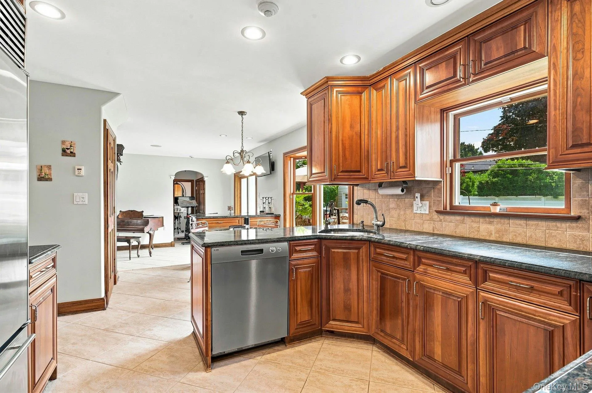 7 Herkimer Avenue, Oyster Bay, NY, 4 Bedrooms Bedrooms, 9 Rooms Rooms,3 BathroomsBathrooms,Residential,For Rent,Herkimer,0,1038584 7 Herkimer Avenue, Oyster Bay, NY, 4 Bedrooms Bedrooms, 9 Rooms Rooms,3 BathroomsBathrooms,Residential,For Rent,Herkimer,0,1038584