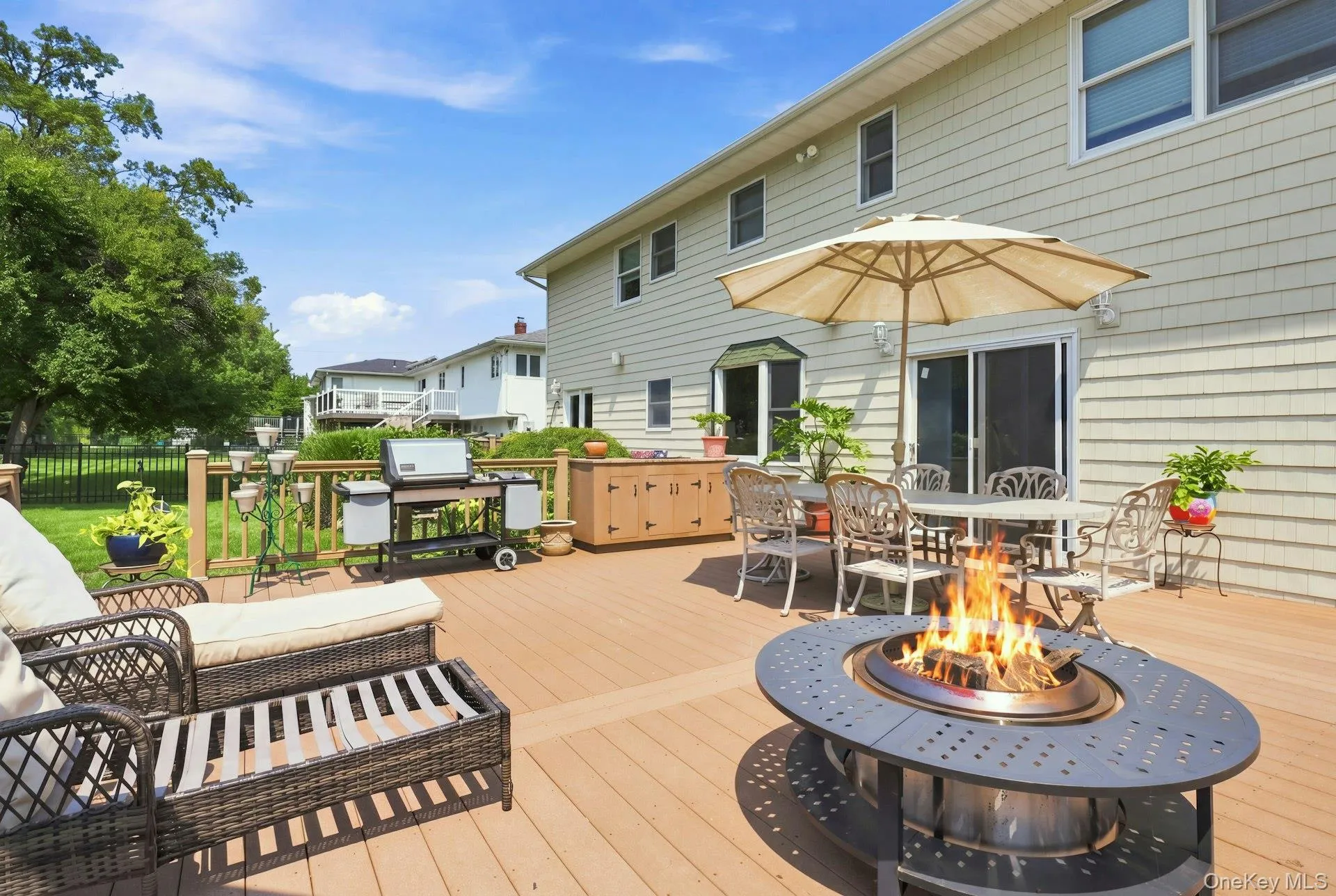 7 Herkimer Avenue, Oyster Bay, NY, 4 Bedrooms Bedrooms, 9 Rooms Rooms,3 BathroomsBathrooms,Residential,For Rent,Herkimer,0,1038584 7 Herkimer Avenue, Oyster Bay, NY, 4 Bedrooms Bedrooms, 9 Rooms Rooms,3 BathroomsBathrooms,Residential,For Rent,Herkimer,0,1038584