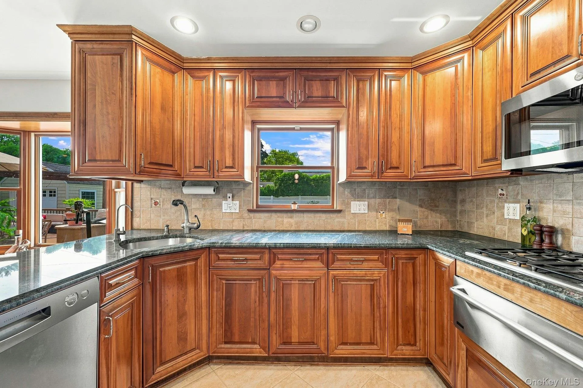 7 Herkimer Avenue, Oyster Bay, NY, 4 Bedrooms Bedrooms, 9 Rooms Rooms,3 BathroomsBathrooms,Residential,For Rent,Herkimer,0,1038584 7 Herkimer Avenue, Oyster Bay, NY, 4 Bedrooms Bedrooms, 9 Rooms Rooms,3 BathroomsBathrooms,Residential,For Rent,Herkimer,0,1038584