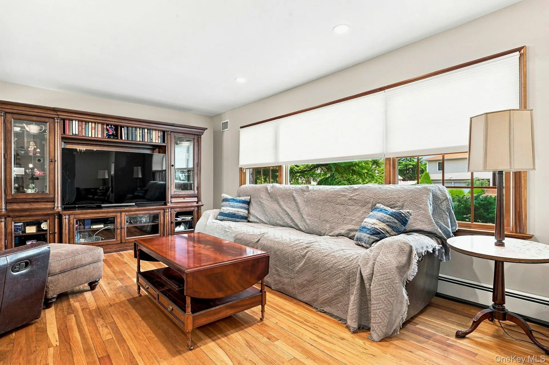 7 Herkimer Avenue, Oyster Bay, NY, 4 Bedrooms Bedrooms, 9 Rooms Rooms,3 BathroomsBathrooms,Residential,For Rent,Herkimer,0,1038584 7 Herkimer Avenue, Oyster Bay, NY, 4 Bedrooms Bedrooms, 9 Rooms Rooms,3 BathroomsBathrooms,Residential,For Rent,Herkimer,0,1038584