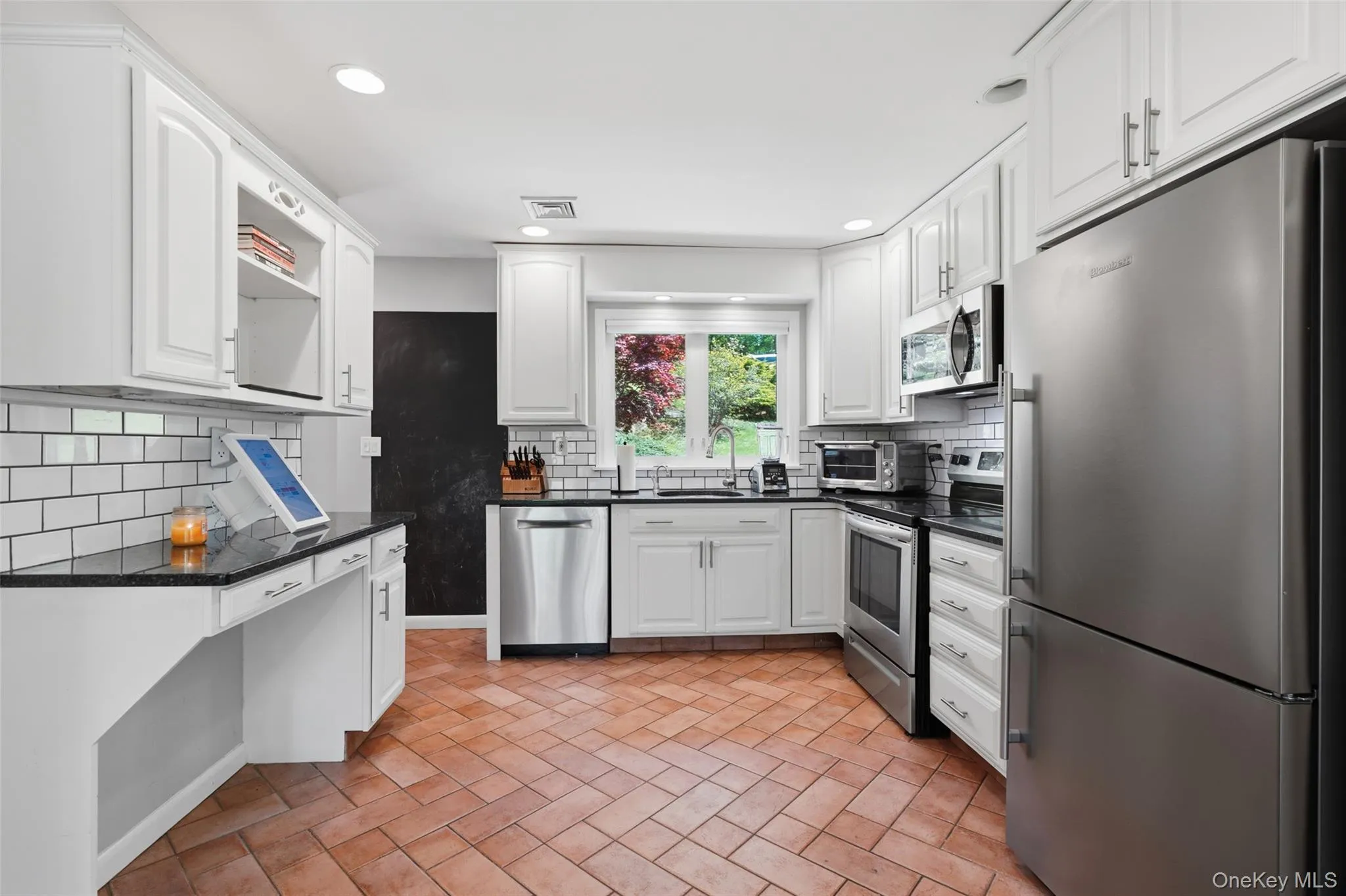 19 Skyview Drive, North Castle, NY, 3 Bedrooms Bedrooms, 8 Rooms Rooms,3 BathroomsBathrooms,Residential Lease,For Rent,Skyview,0,1038588 19 Skyview Drive, North Castle, NY, 3 Bedrooms Bedrooms, 8 Rooms Rooms,3 BathroomsBathrooms,Residential Lease,For Rent,Skyview,0,1038588
