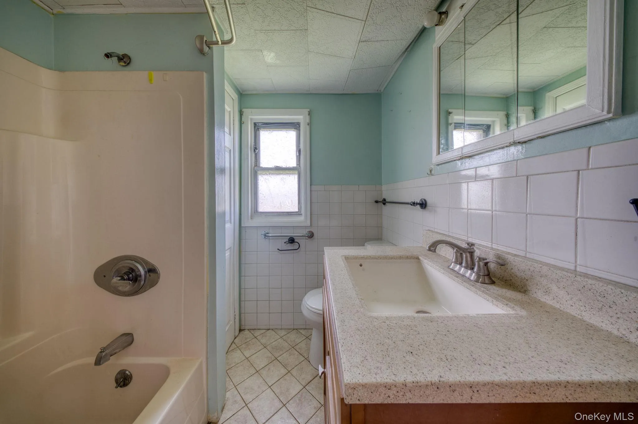 14 Airport Road, Middletown, NY, 2 Bedrooms Bedrooms, 6 Rooms Rooms,1 BathroomBathrooms,Residential,For Rent,Airport,0,1038590 14 Airport Road, Middletown, NY, 2 Bedrooms Bedrooms, 6 Rooms Rooms,1 BathroomBathrooms,Residential,For Rent,Airport,0,1038590
