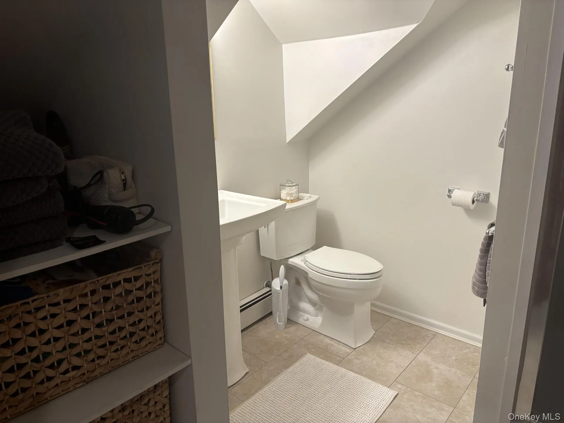 5650 Bayview Road, Southold, NY, 5 Bedrooms Bedrooms, 8 Rooms Rooms,2 BathroomsBathrooms,Residential Lease,For Rent,Bayview,0,1038594 5650 Bayview Road, Southold, NY, 5 Bedrooms Bedrooms, 8 Rooms Rooms,2 BathroomsBathrooms,Residential Lease,For Rent,Bayview,0,1038594