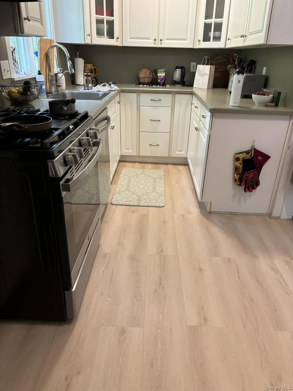5650 Bayview Road, Southold, NY, 5 Bedrooms Bedrooms, 8 Rooms Rooms,2 BathroomsBathrooms,Residential Lease,For Rent,Bayview,0,1038594 5650 Bayview Road, Southold, NY, 5 Bedrooms Bedrooms, 8 Rooms Rooms,2 BathroomsBathrooms,Residential Lease,For Rent,Bayview,0,1038594