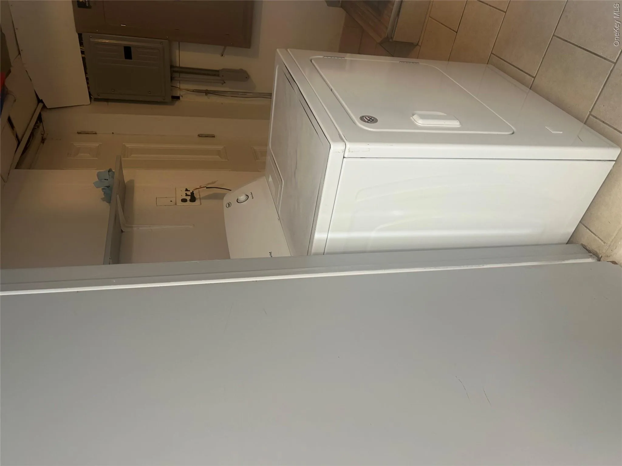 105 Mitchell Avenue, Long Beach, NY, 2 Bedrooms Bedrooms, 4 Rooms Rooms,1 BathroomBathrooms,Residential Lease,For Rent,Mitchell,0,1038599 105 Mitchell Avenue, Long Beach, NY, 2 Bedrooms Bedrooms, 4 Rooms Rooms,1 BathroomBathrooms,Residential Lease,For Rent,Mitchell,0,1038599